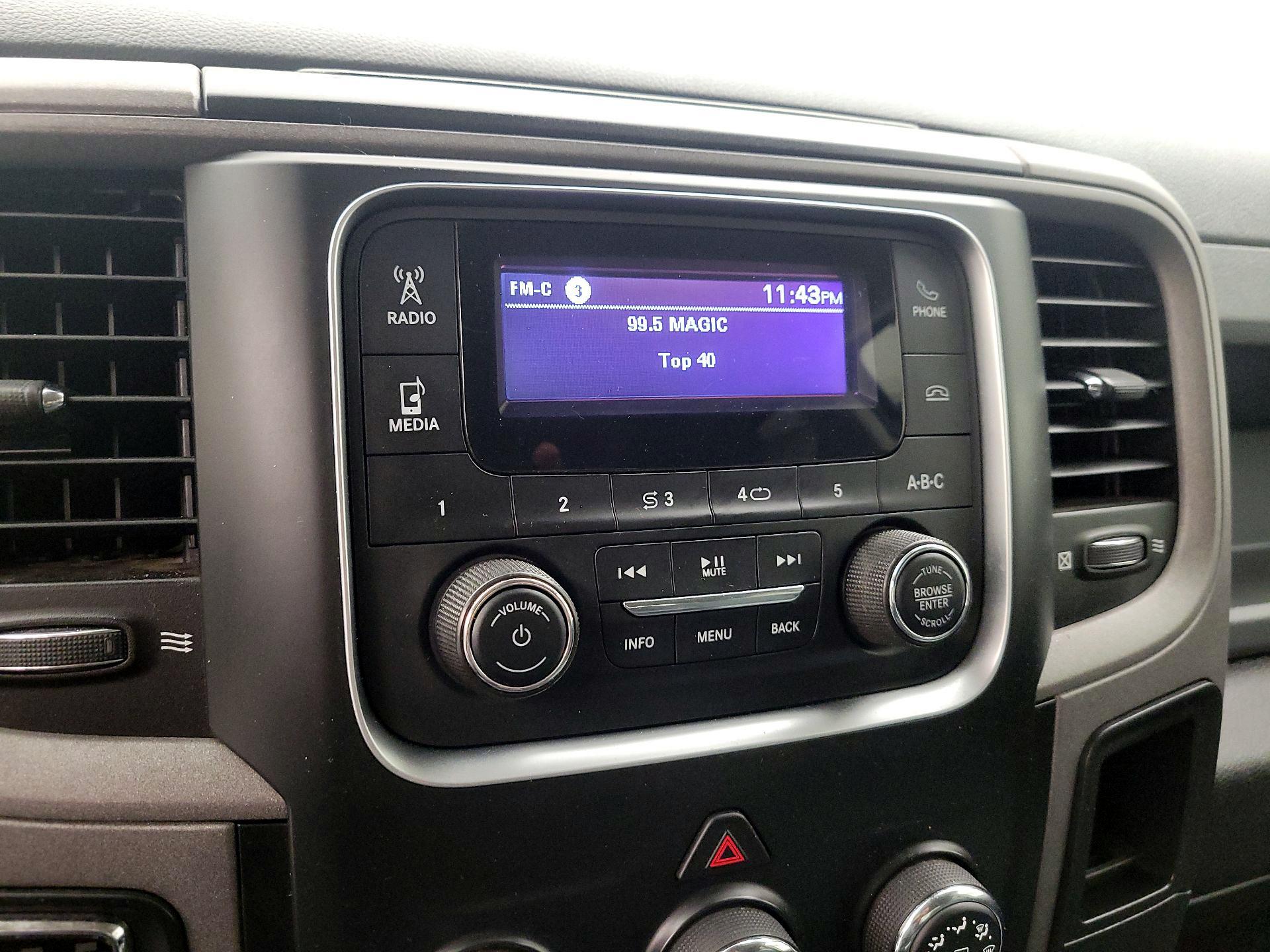 Thumbnail: 2019 RAM 1500 Classic - 13