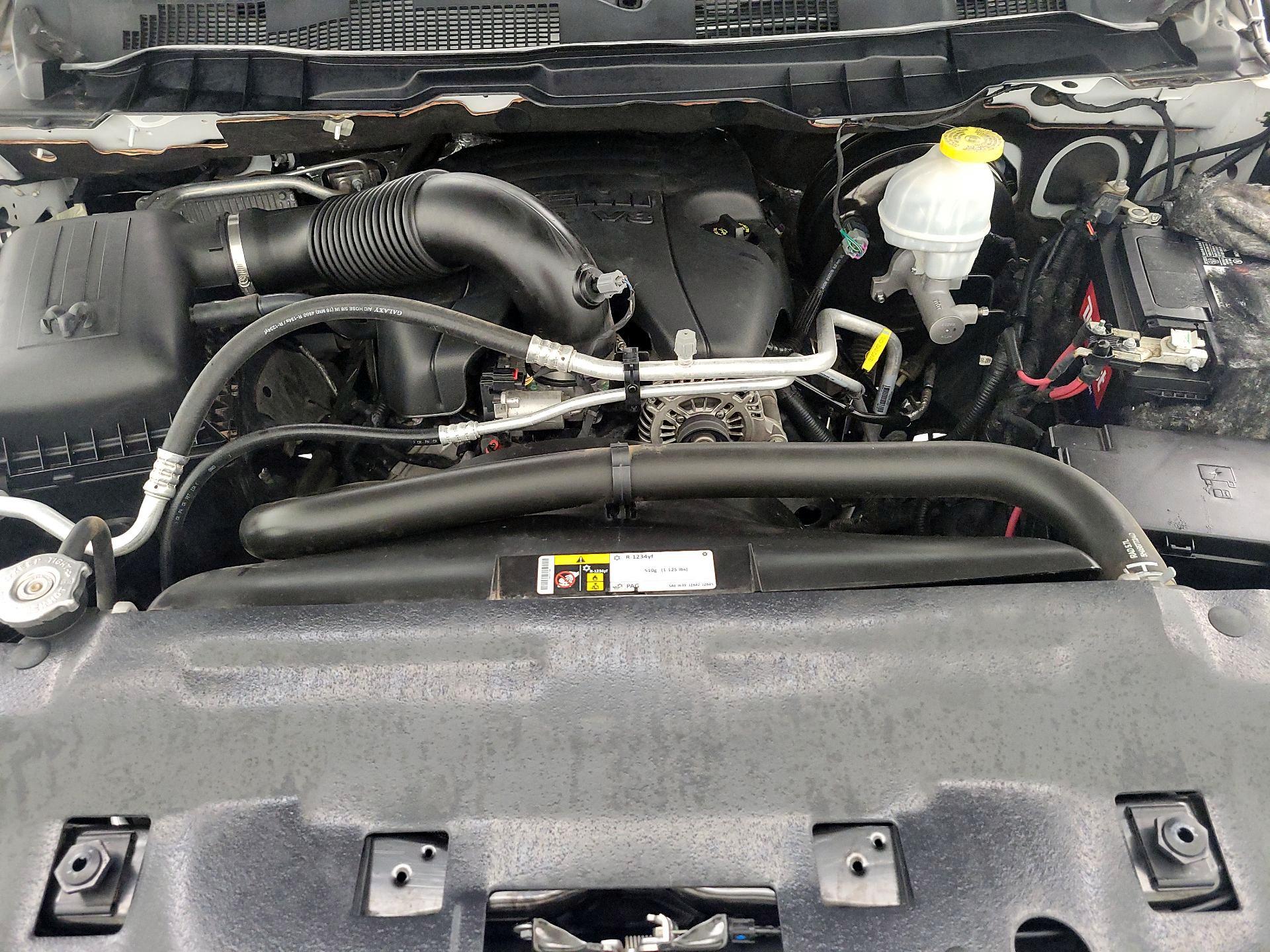 Thumbnail: 2019 RAM 1500 Classic - 17