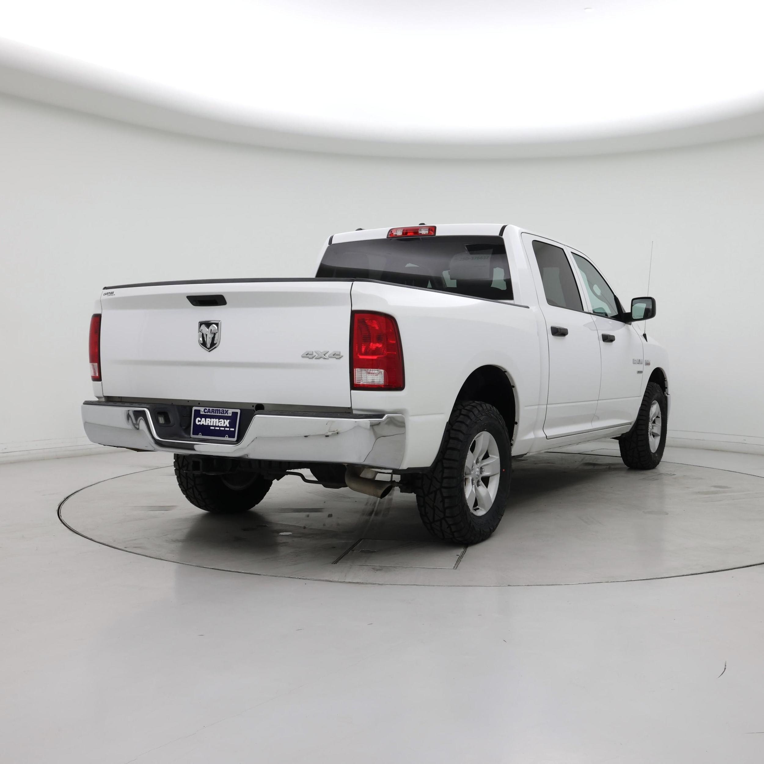 Thumbnail: 2019 RAM 1500 Classic - 8