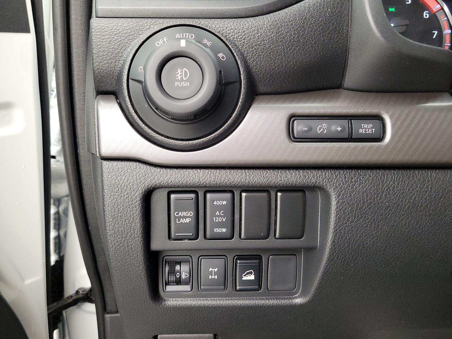 Thumbnail: 2021 Nissan Titan - 13