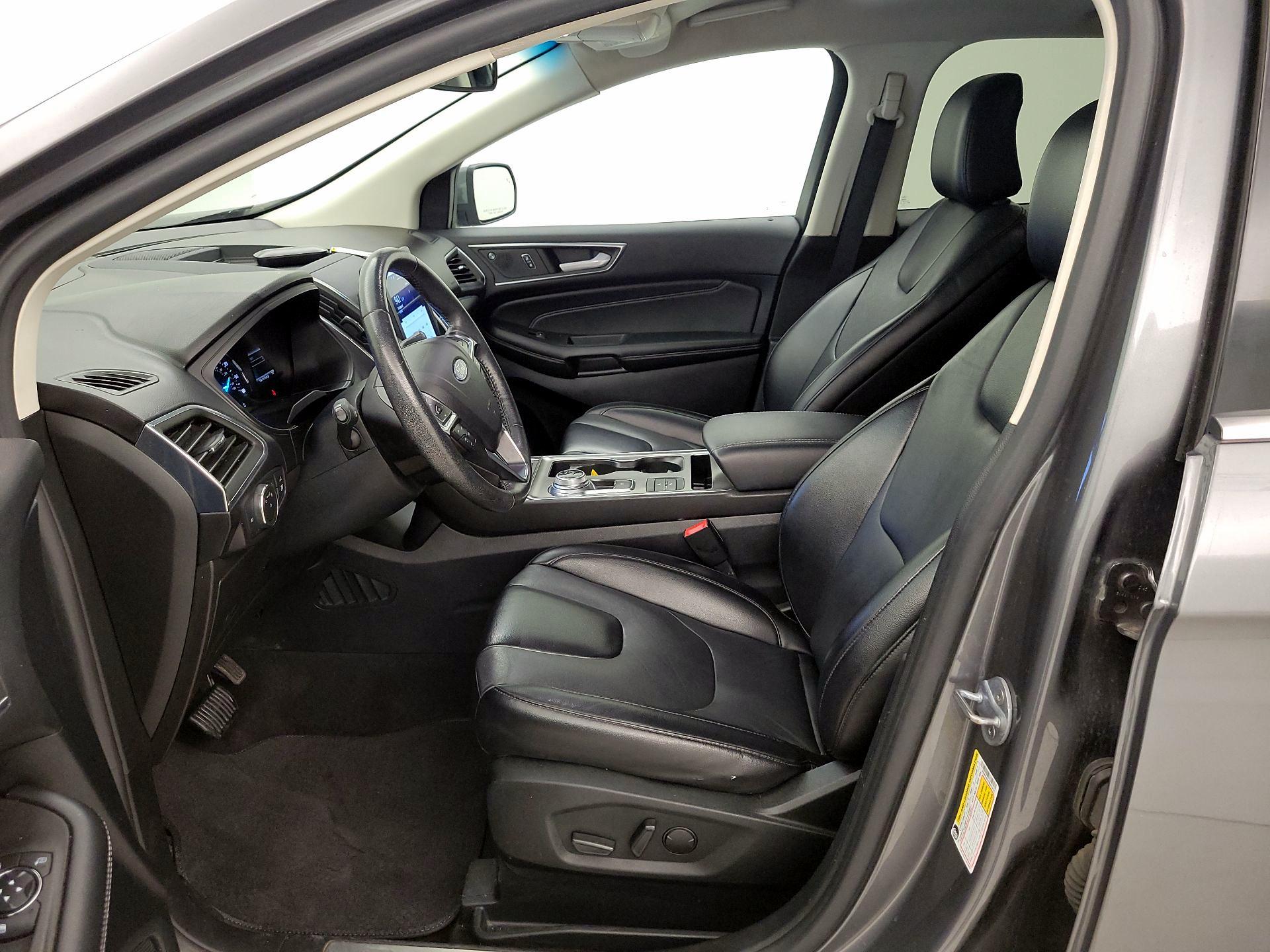 Thumbnail: 2022 Ford Edge - 11