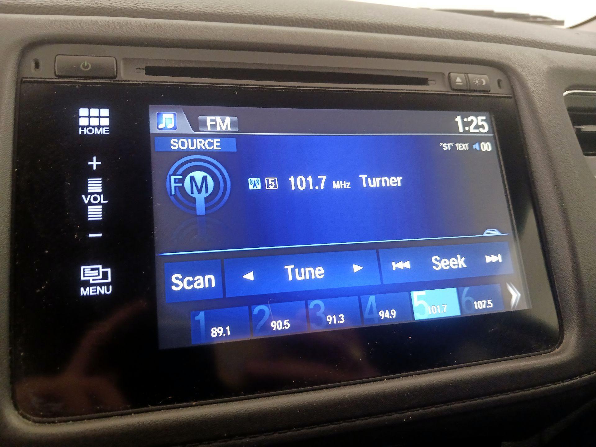 Thumbnail: 2016 Honda HR-V - 15