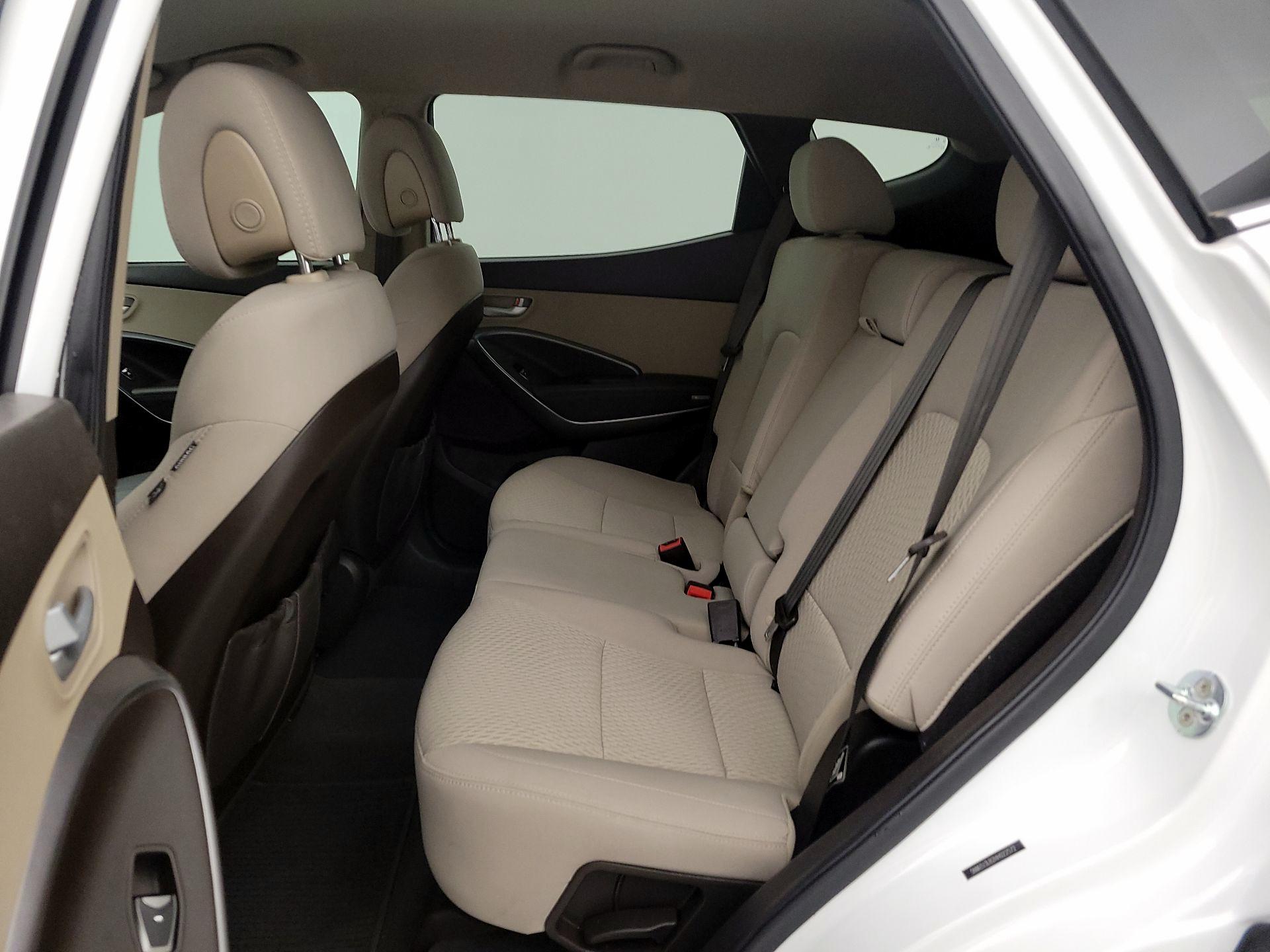 Thumbnail: 2017 Hyundai Santa Fe - 19