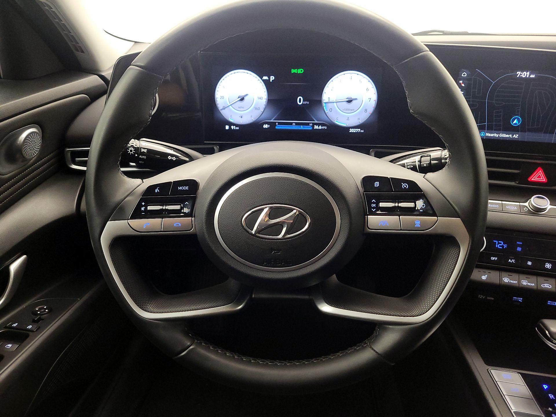 Thumbnail: 2023 Hyundai Elantra - 10