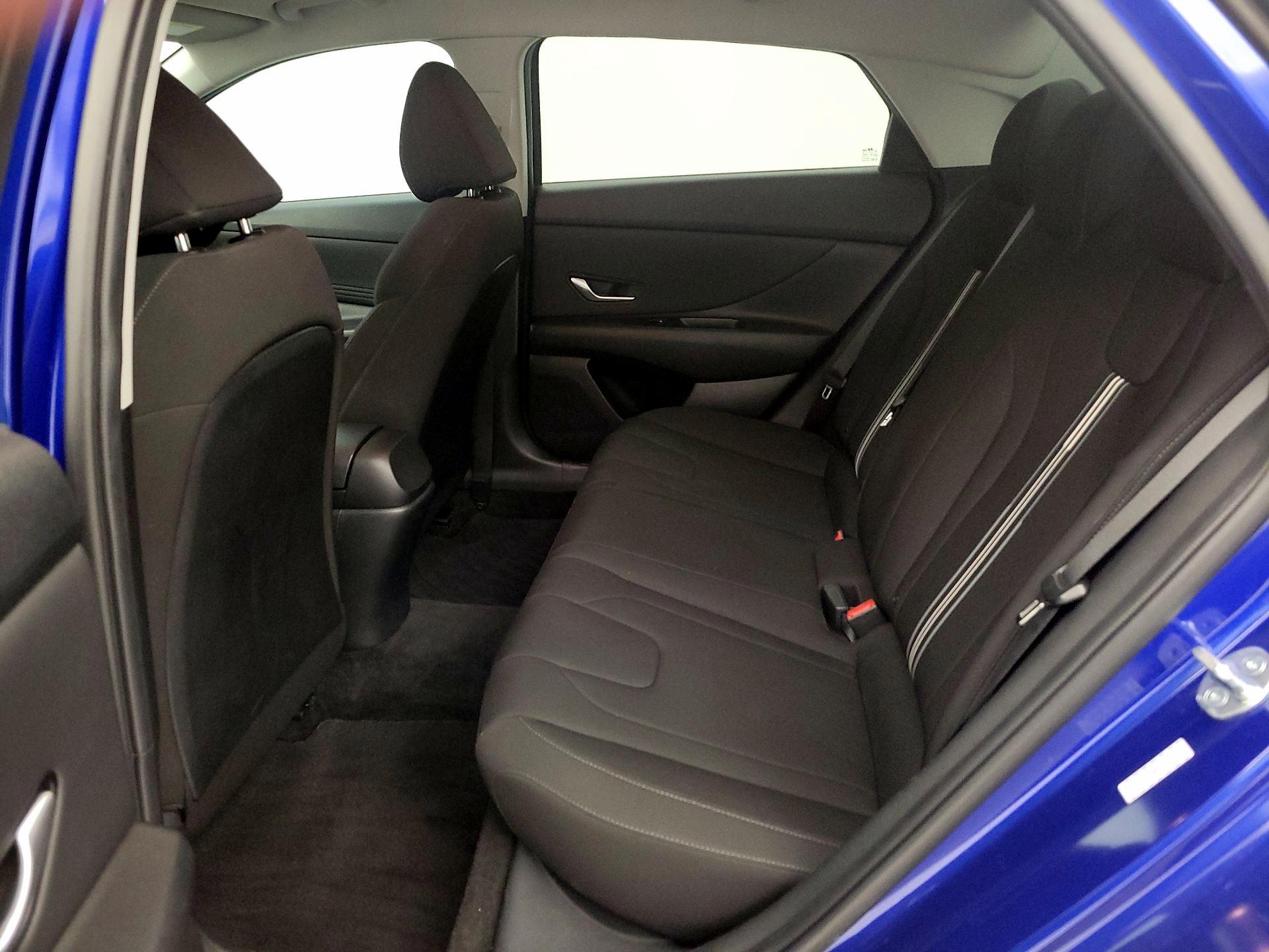 Thumbnail: 2023 Hyundai Elantra - 20