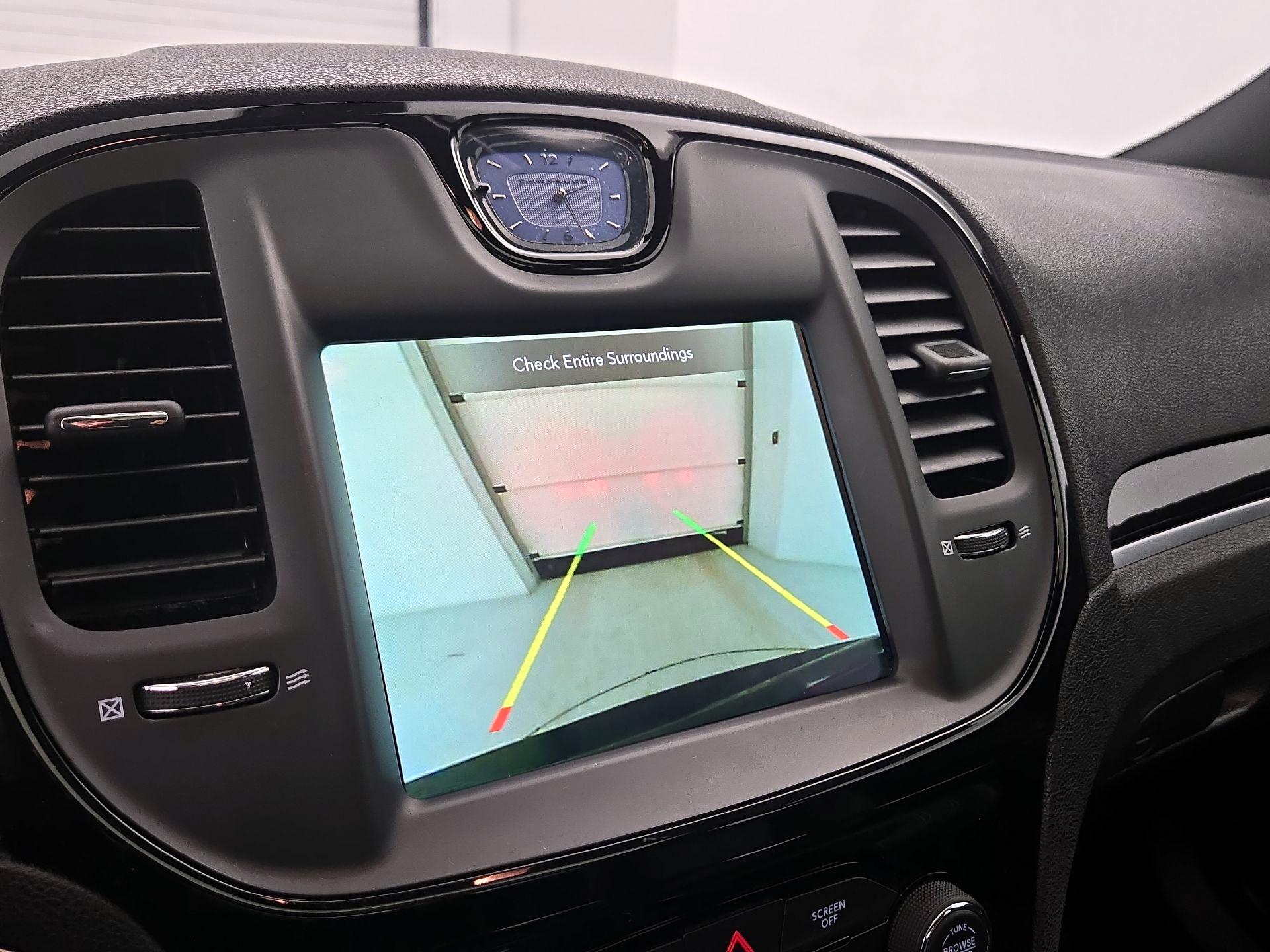 Thumbnail: 2023 Chrysler 300 - 15