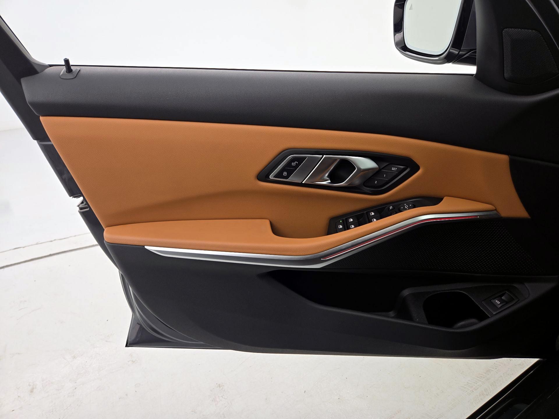 Thumbnail: 2022 BMW 3 Series - 12