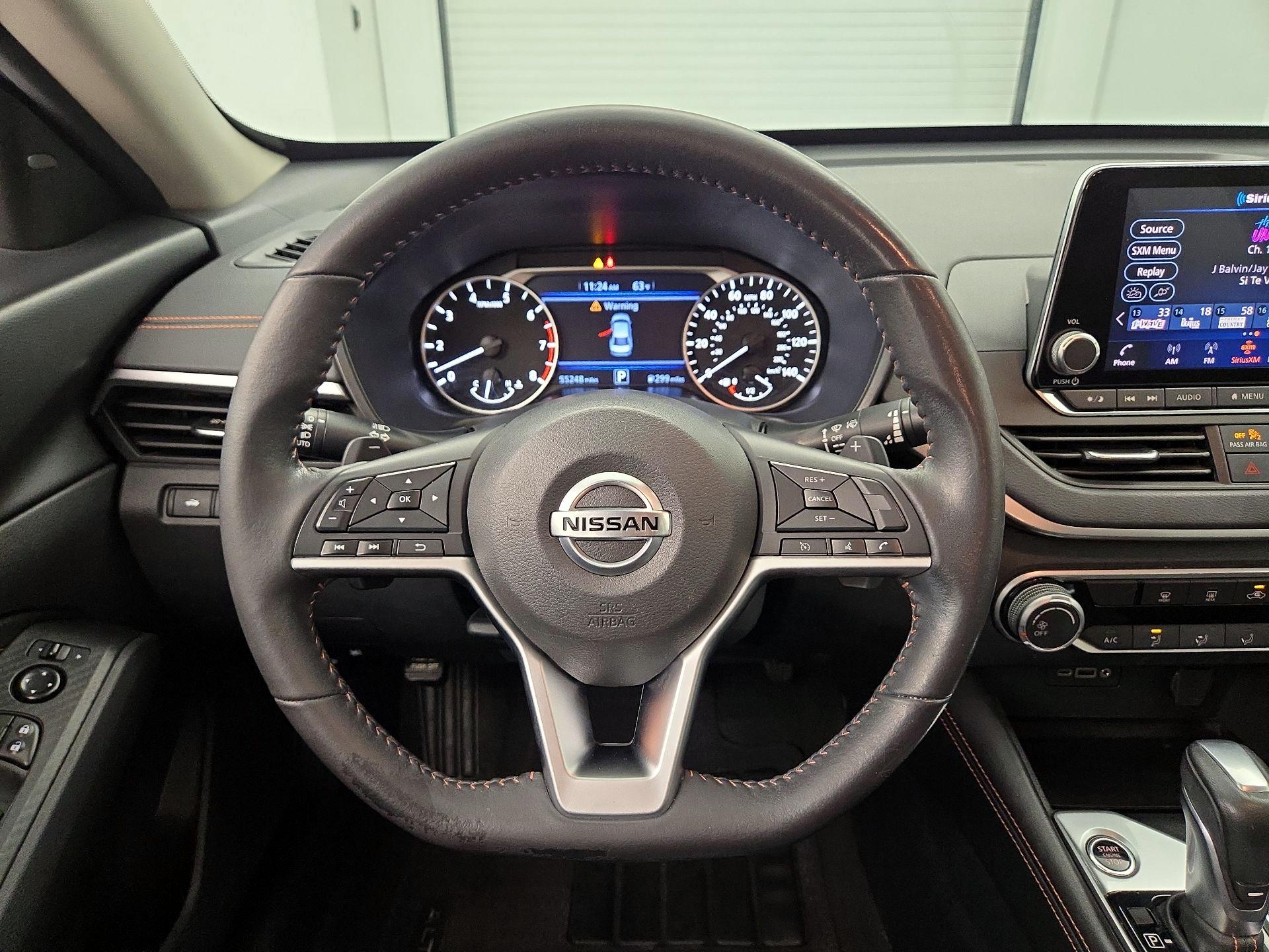 Thumbnail: 2022 Nissan Altima - 10