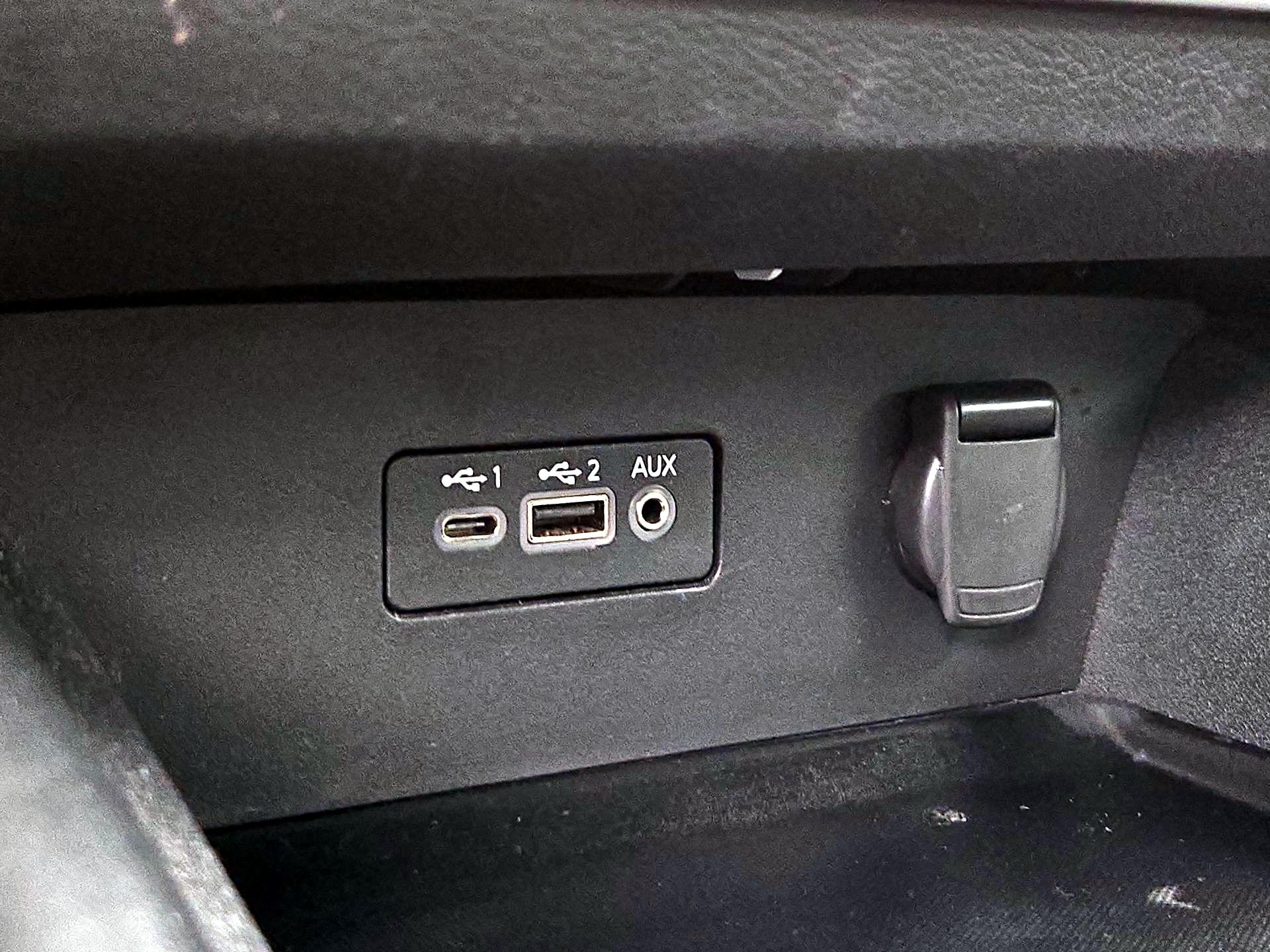 Thumbnail: 2022 Nissan Altima - 18