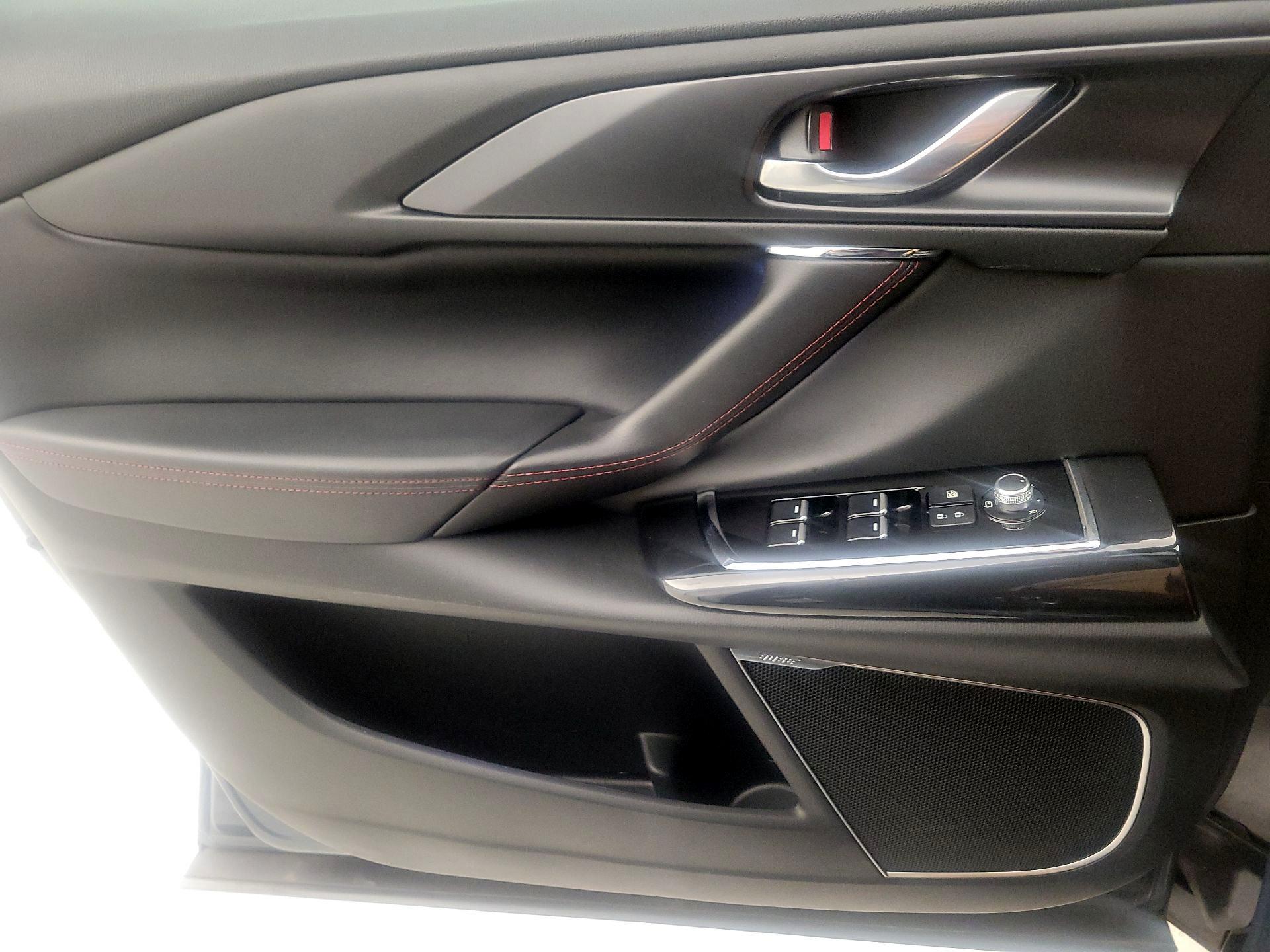 Thumbnail: 2022 Mazda CX-9 - 12