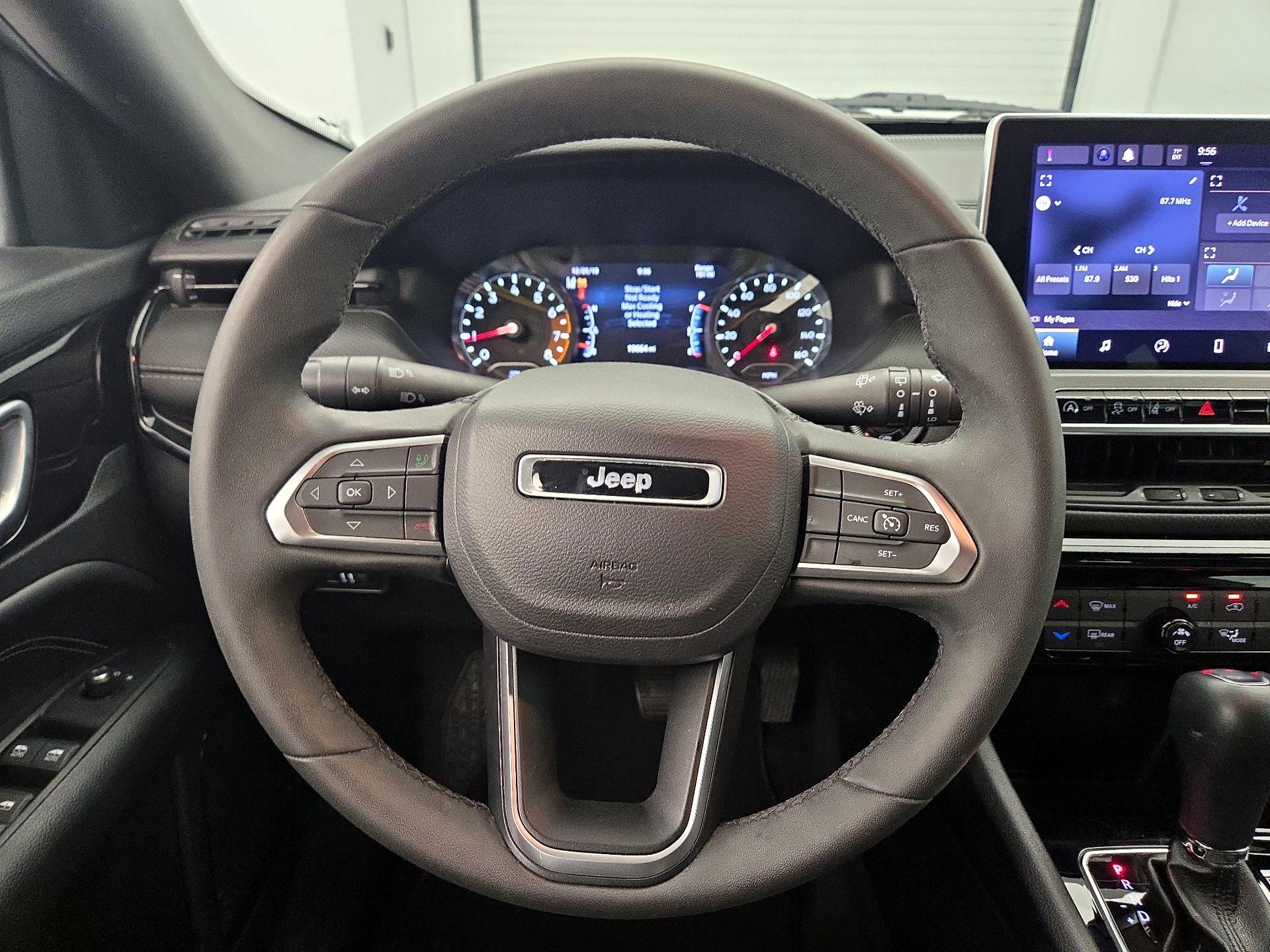 Thumbnail: 2022 Jeep Compass - 10