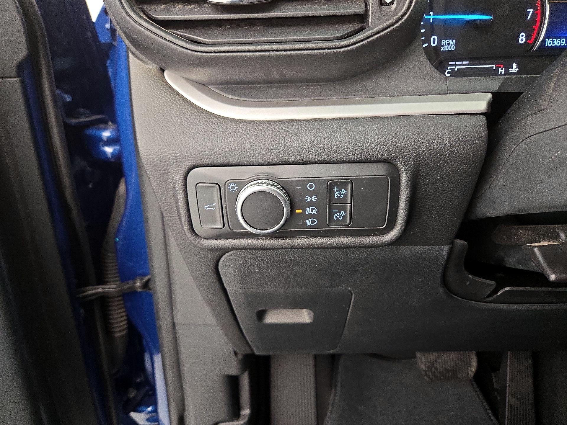 Thumbnail: 2022 Ford Explorer - 13