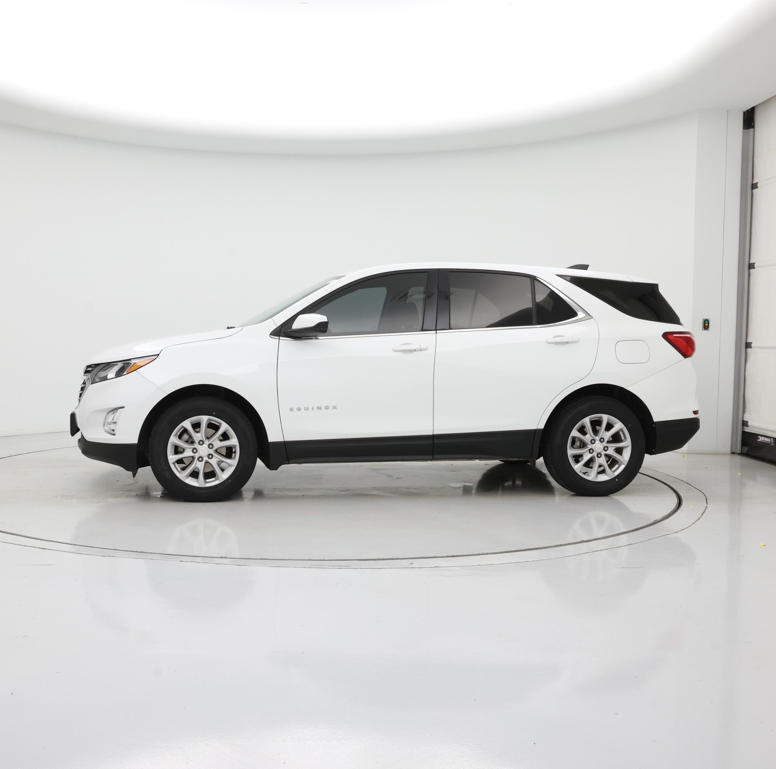 Thumbnail: 2020 Chevrolet Equinox - 3