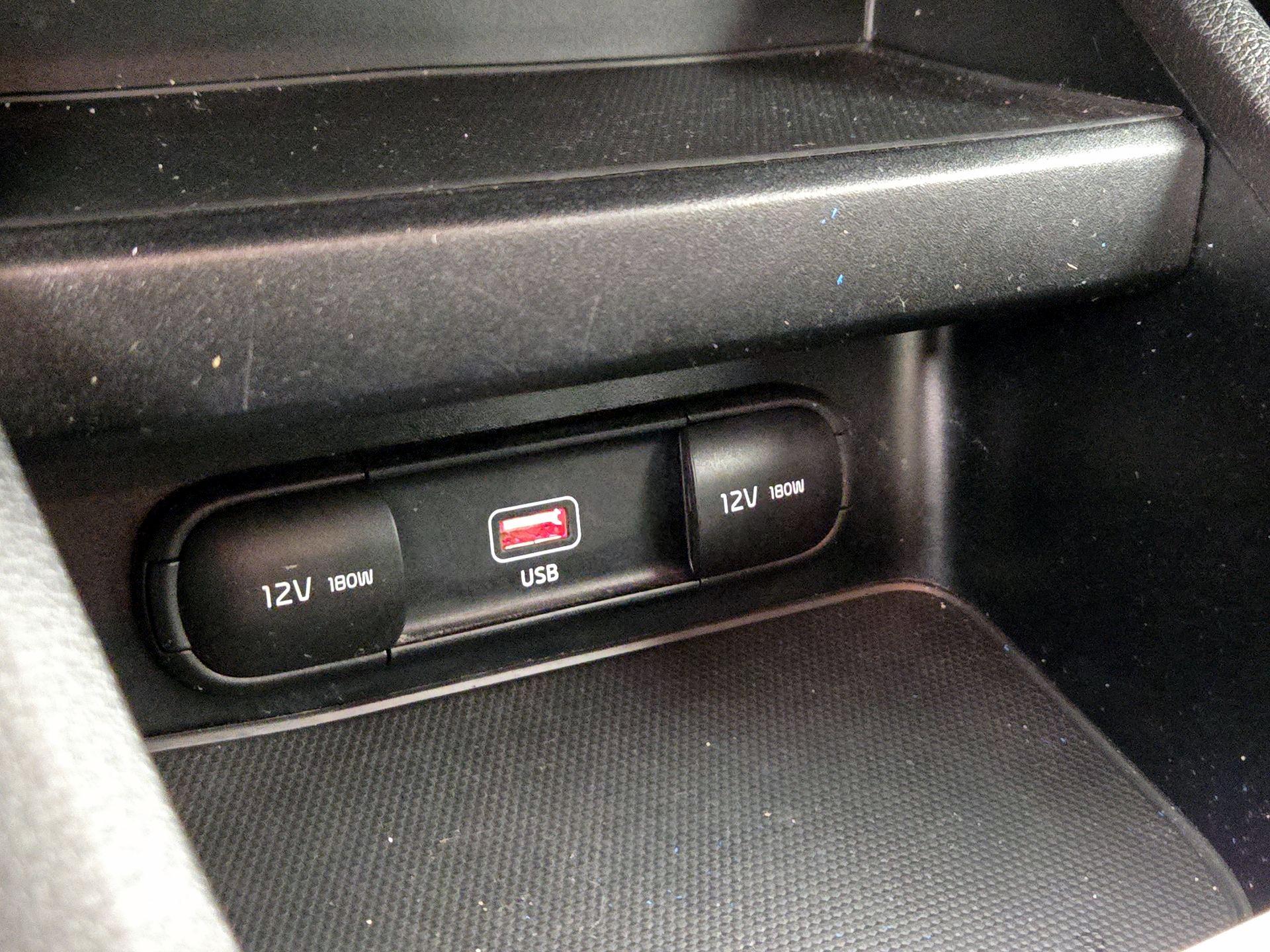 Thumbnail: 2022 Kia Forte - 18