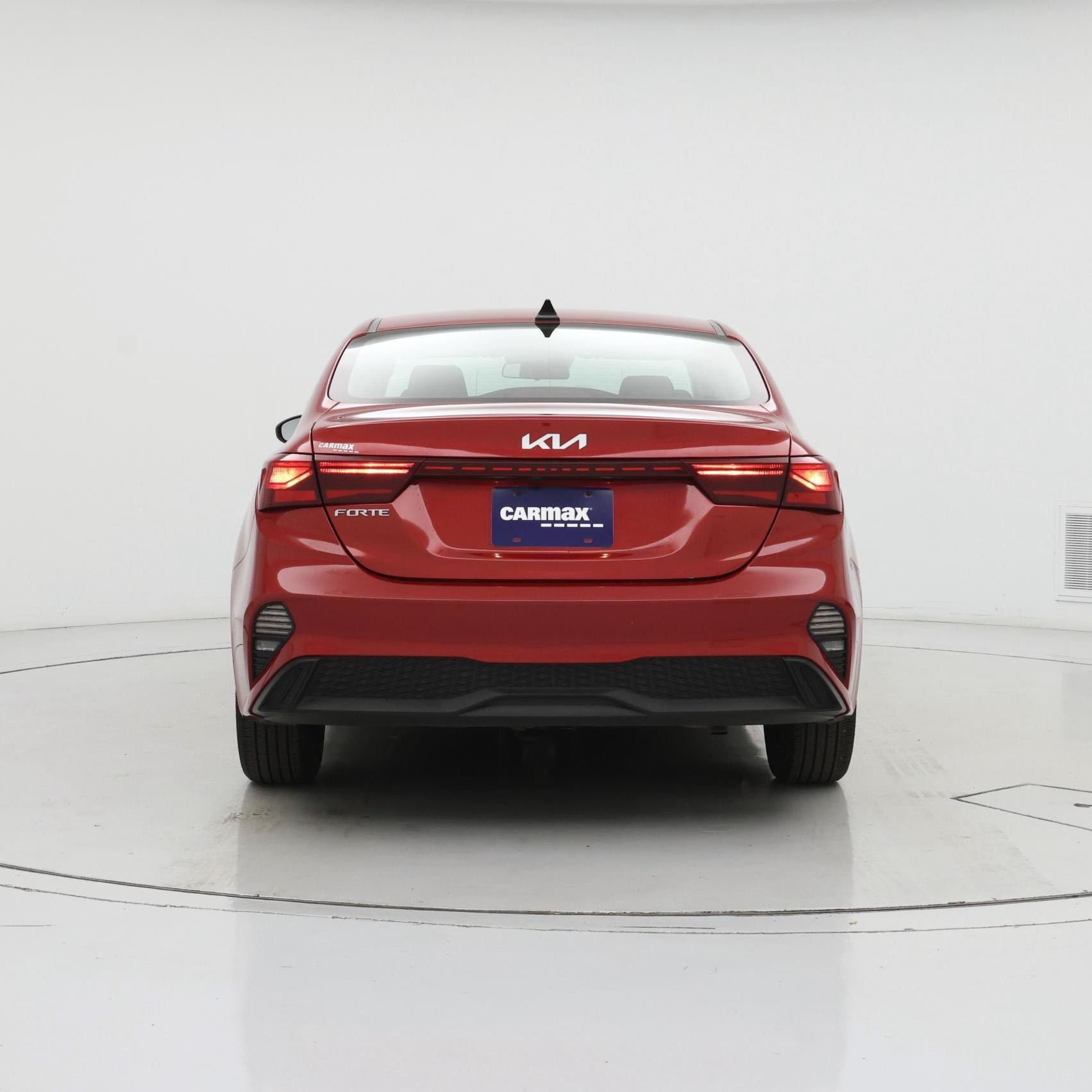 Thumbnail: 2022 Kia Forte - 6