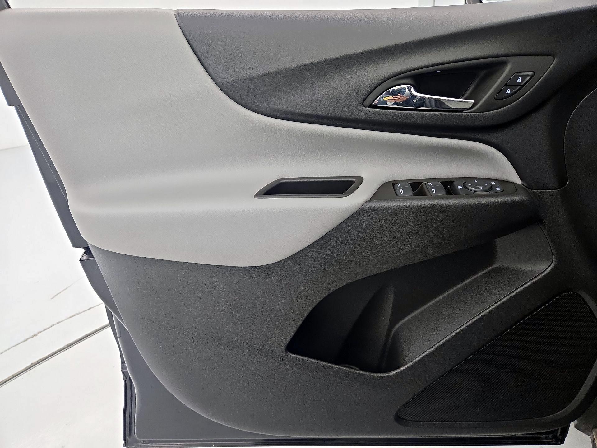 Thumbnail: 2023 Chevrolet Equinox - 12