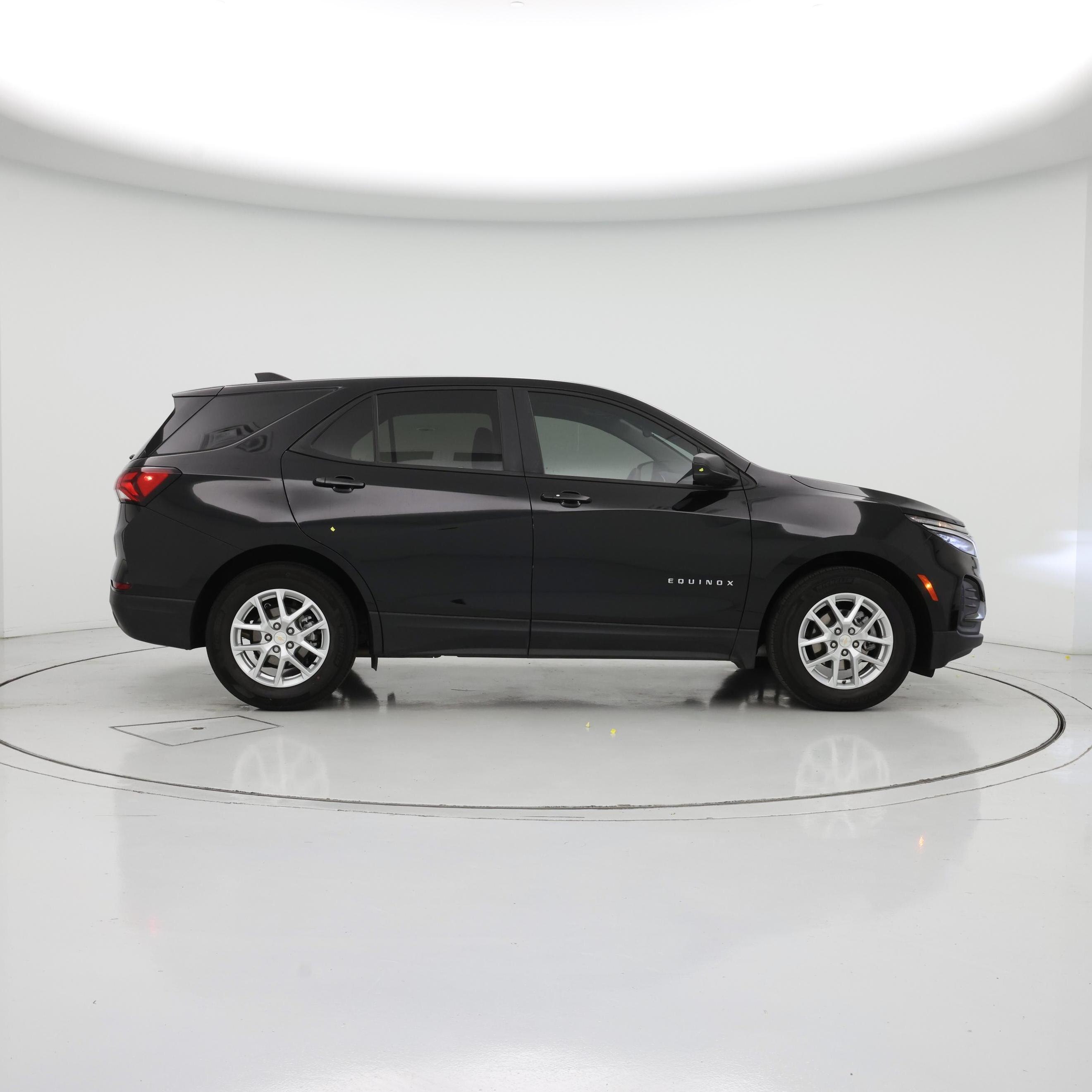 Thumbnail: 2023 Chevrolet Equinox - 7