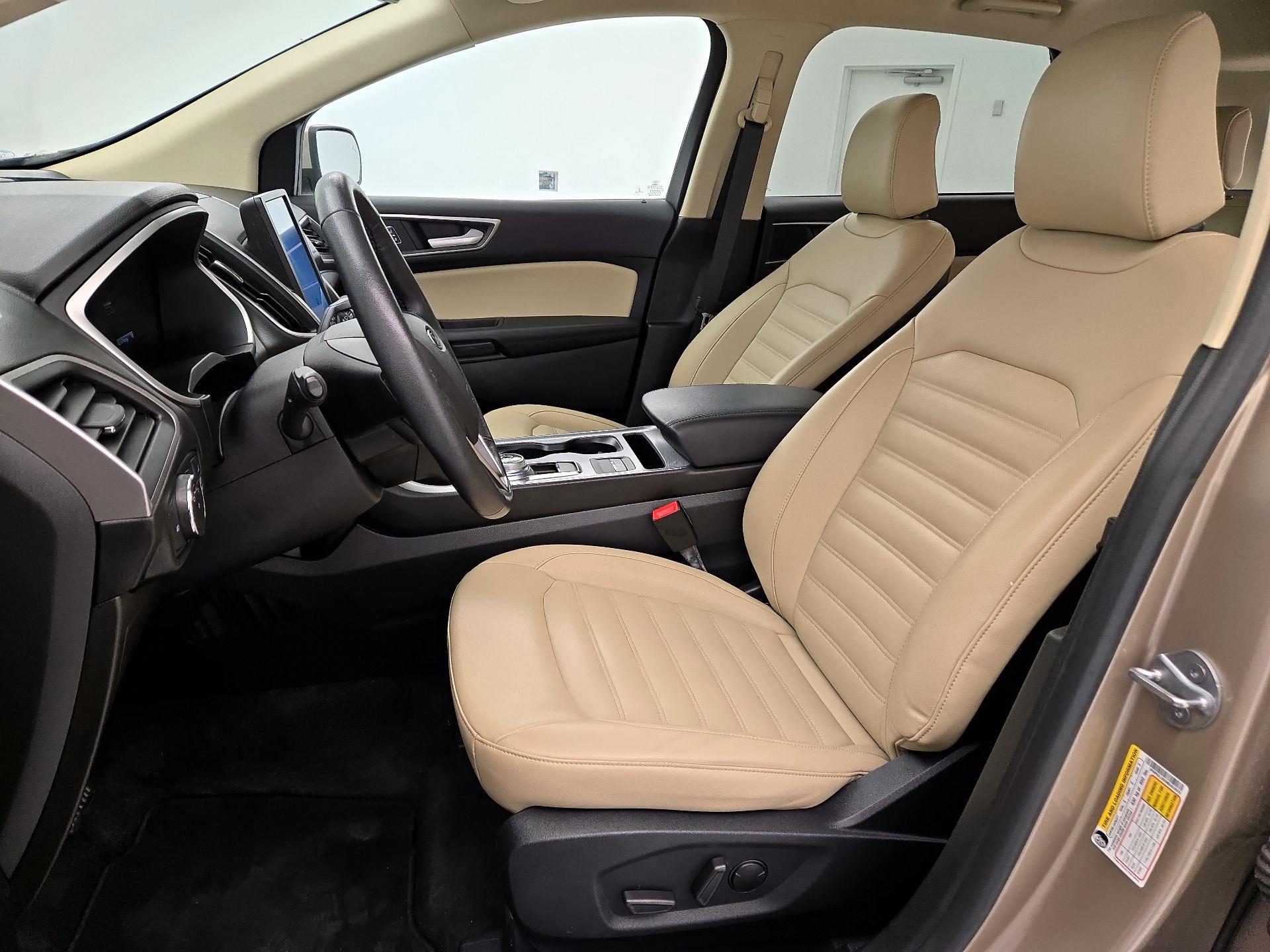 Thumbnail: 2021 Ford Edge - 11