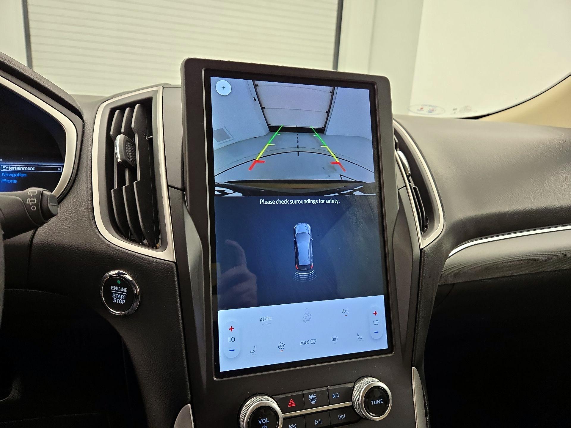 Thumbnail: 2021 Ford Edge - 15