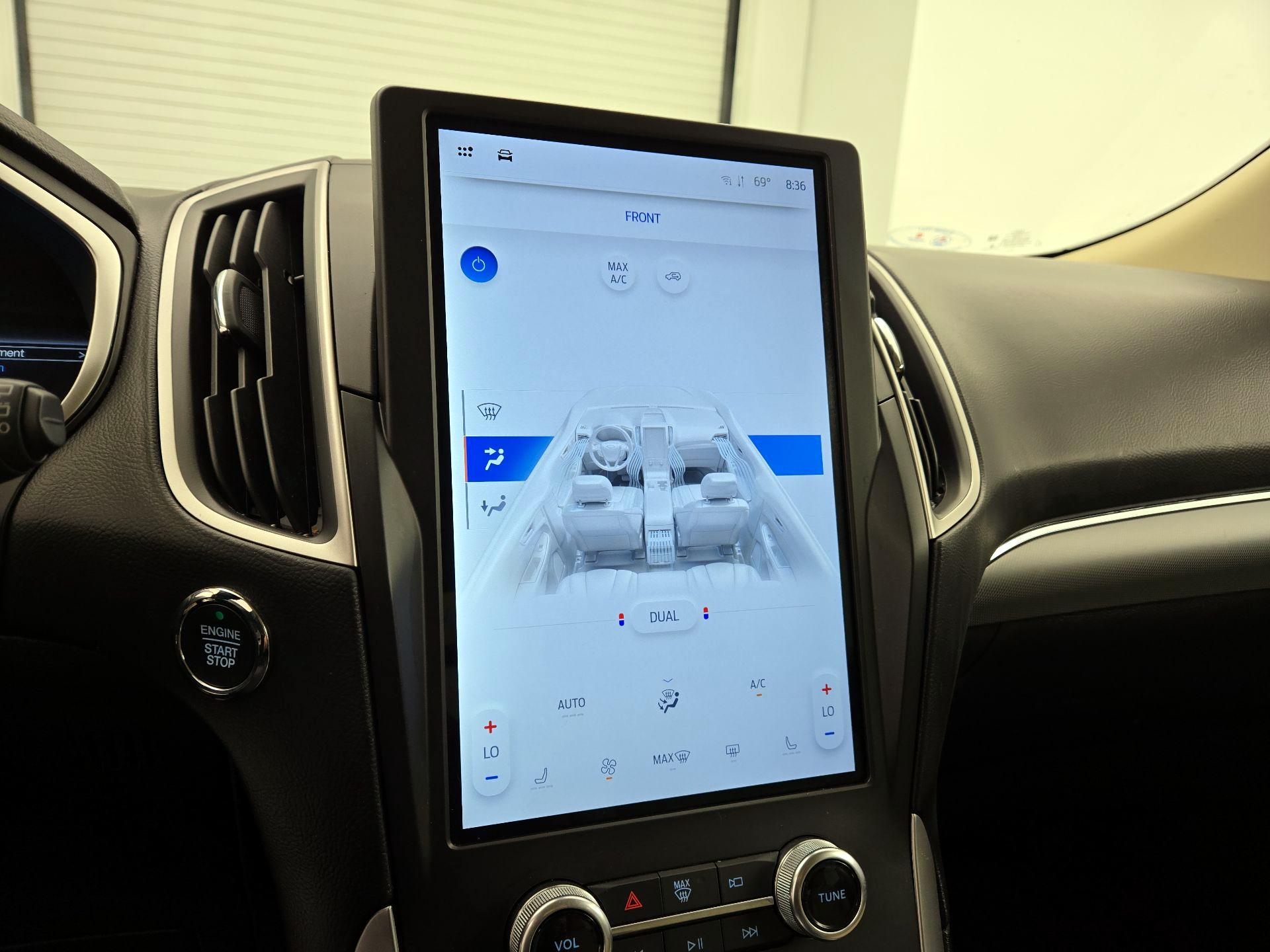 Thumbnail: 2021 Ford Edge - 17