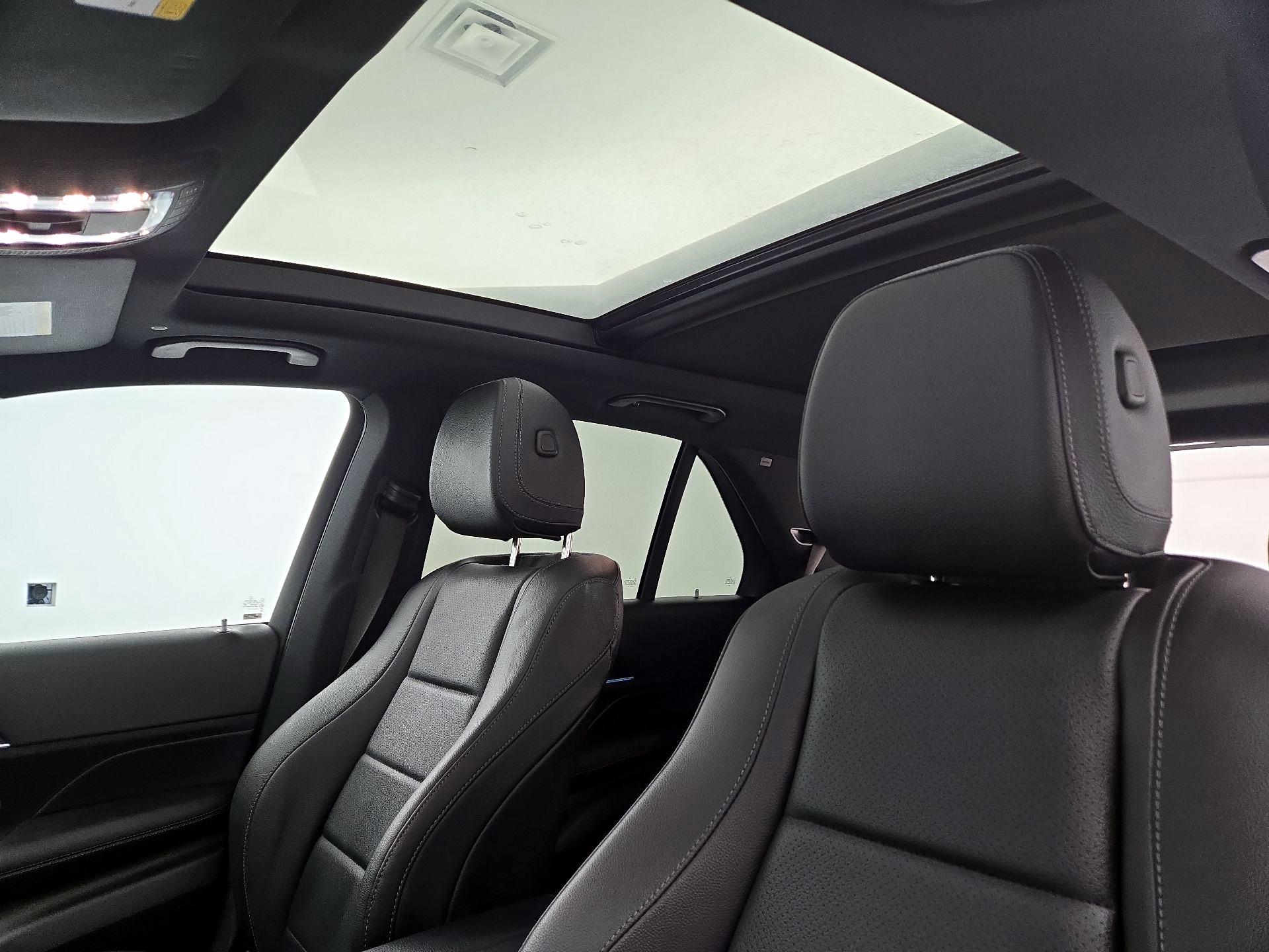 Thumbnail: 2023 Mercedes-Benz GLE - 20