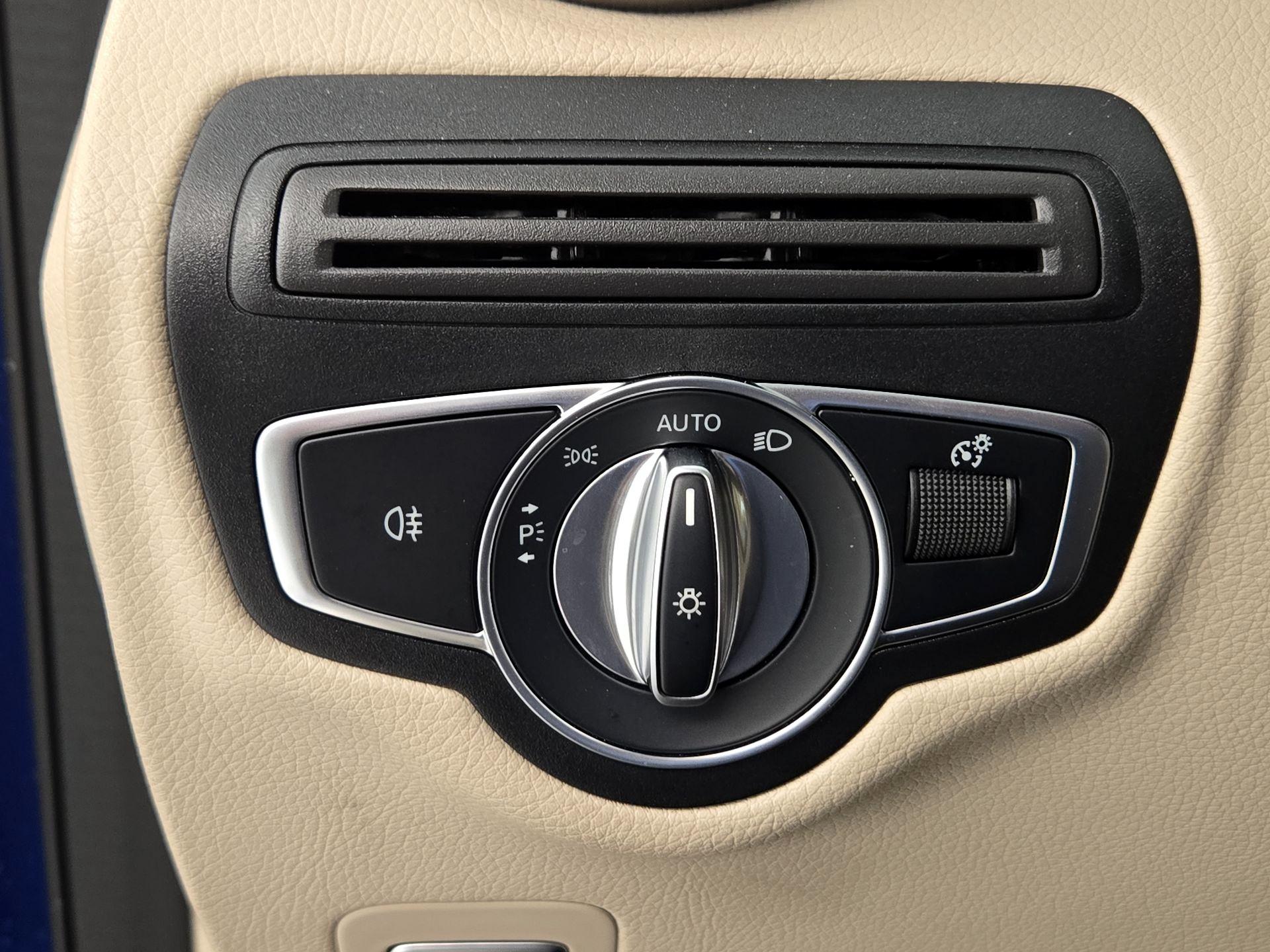 Thumbnail: 2022 Mercedes-Benz GLC - 13