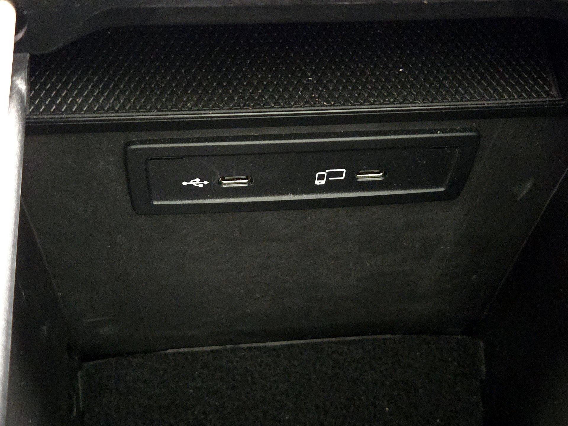 Thumbnail: 2022 Mercedes-Benz GLC - 18