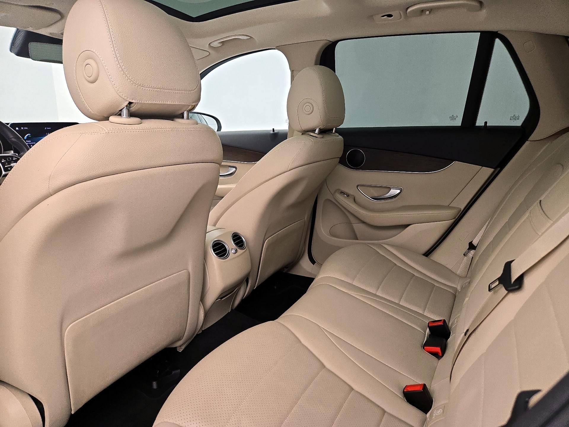 Thumbnail: 2022 Mercedes-Benz GLC - 20