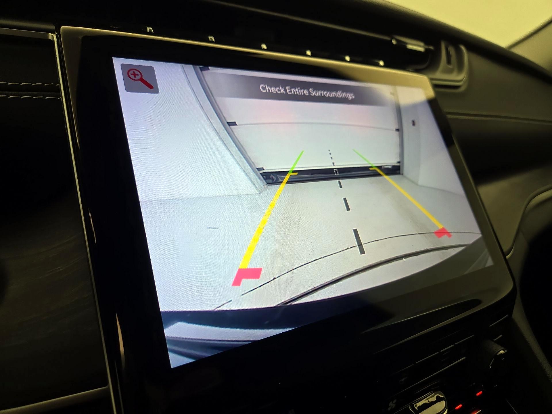 Thumbnail: 2023 Jeep Grand Cherokee - 15