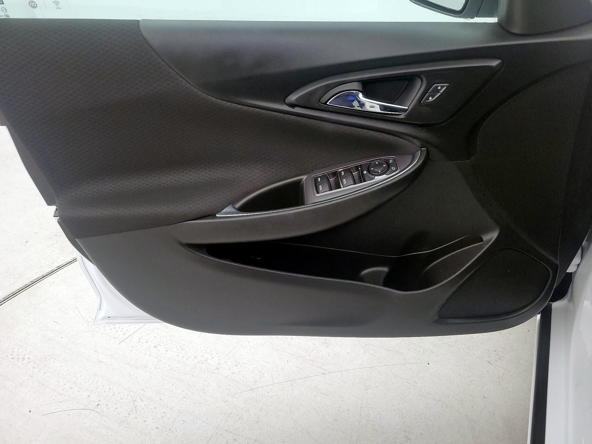 Thumbnail: 2022 Chevrolet Malibu - 12