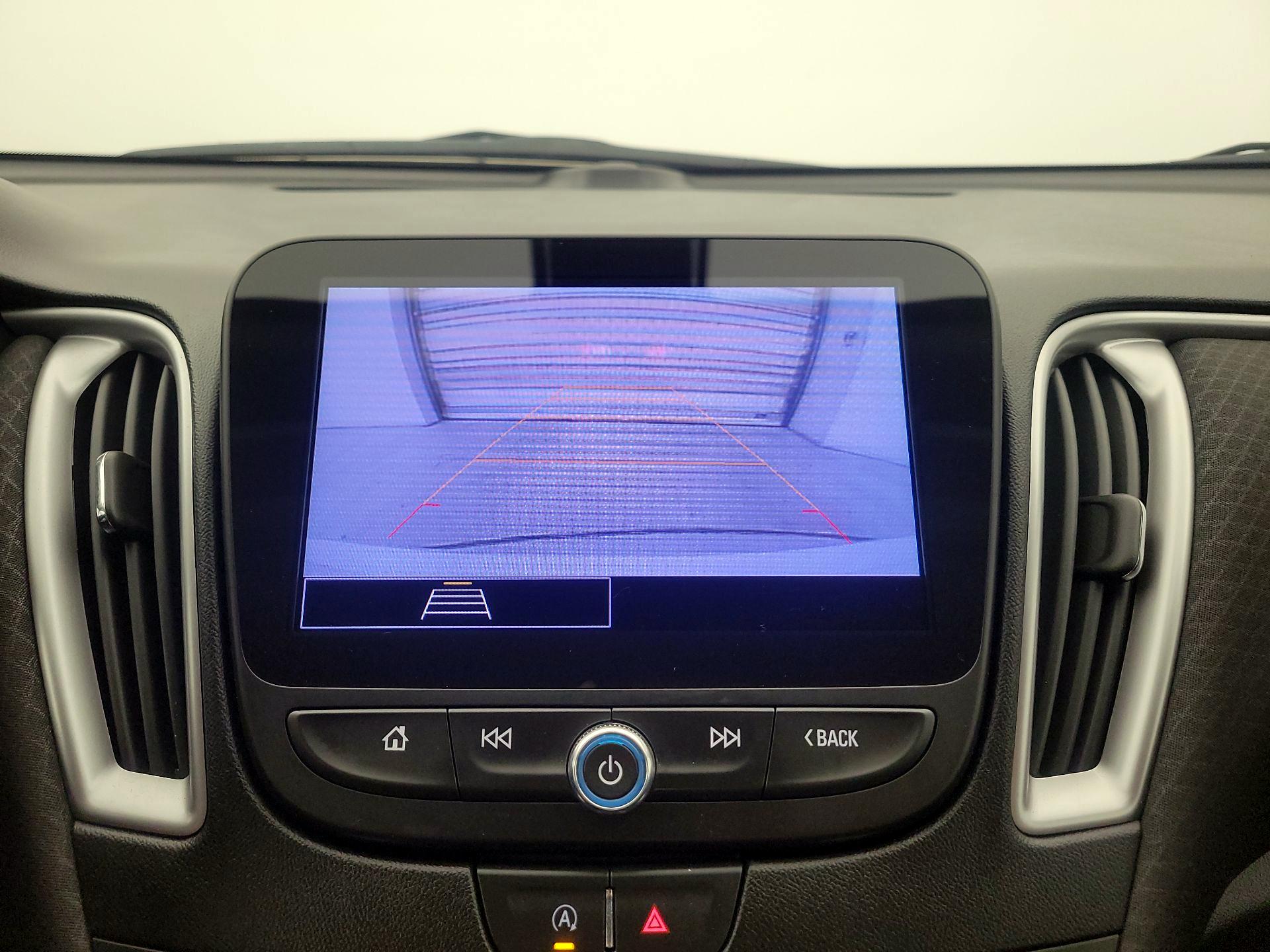 Thumbnail: 2022 Chevrolet Malibu - 14