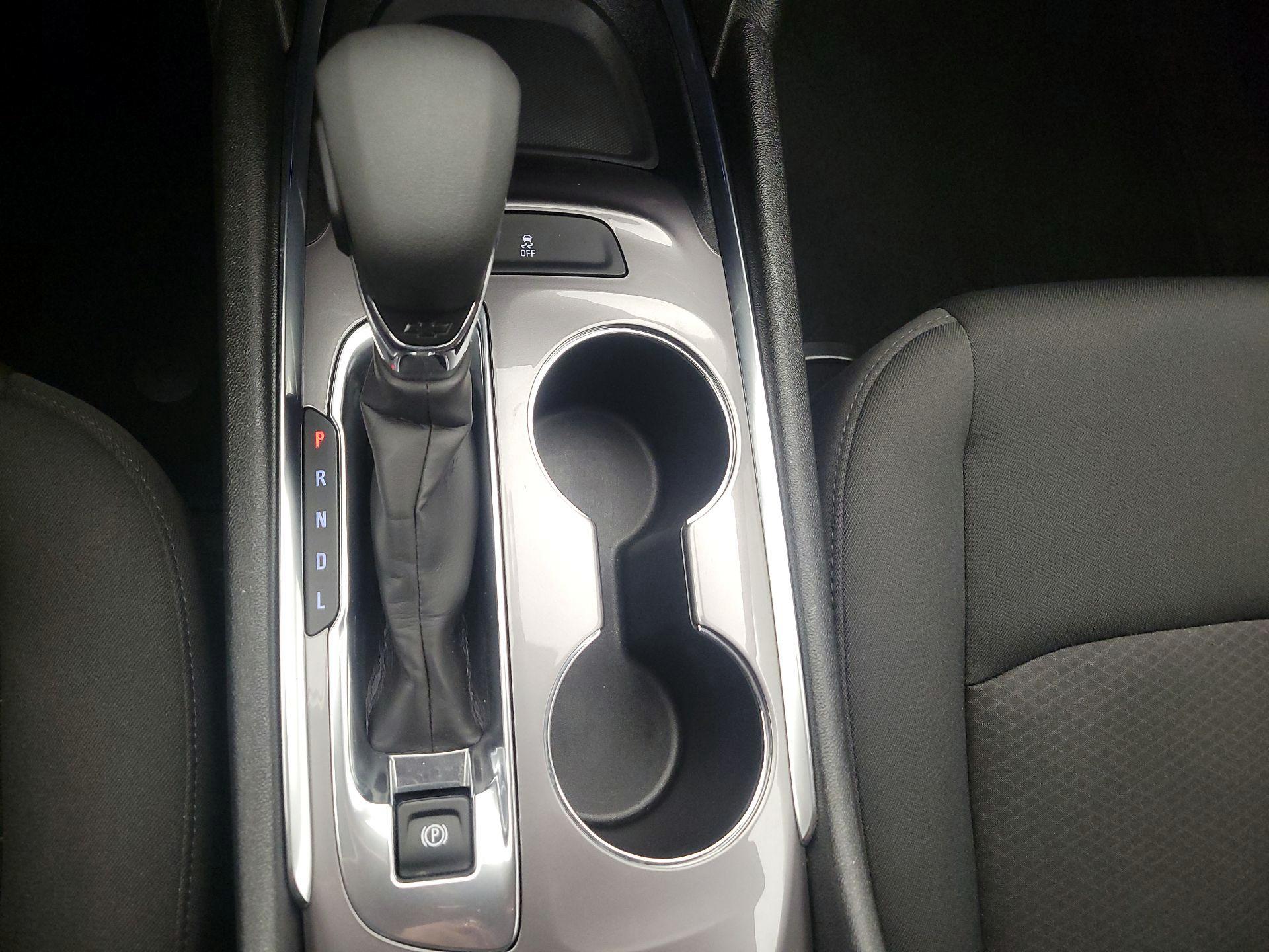 Thumbnail: 2022 Chevrolet Malibu - 17