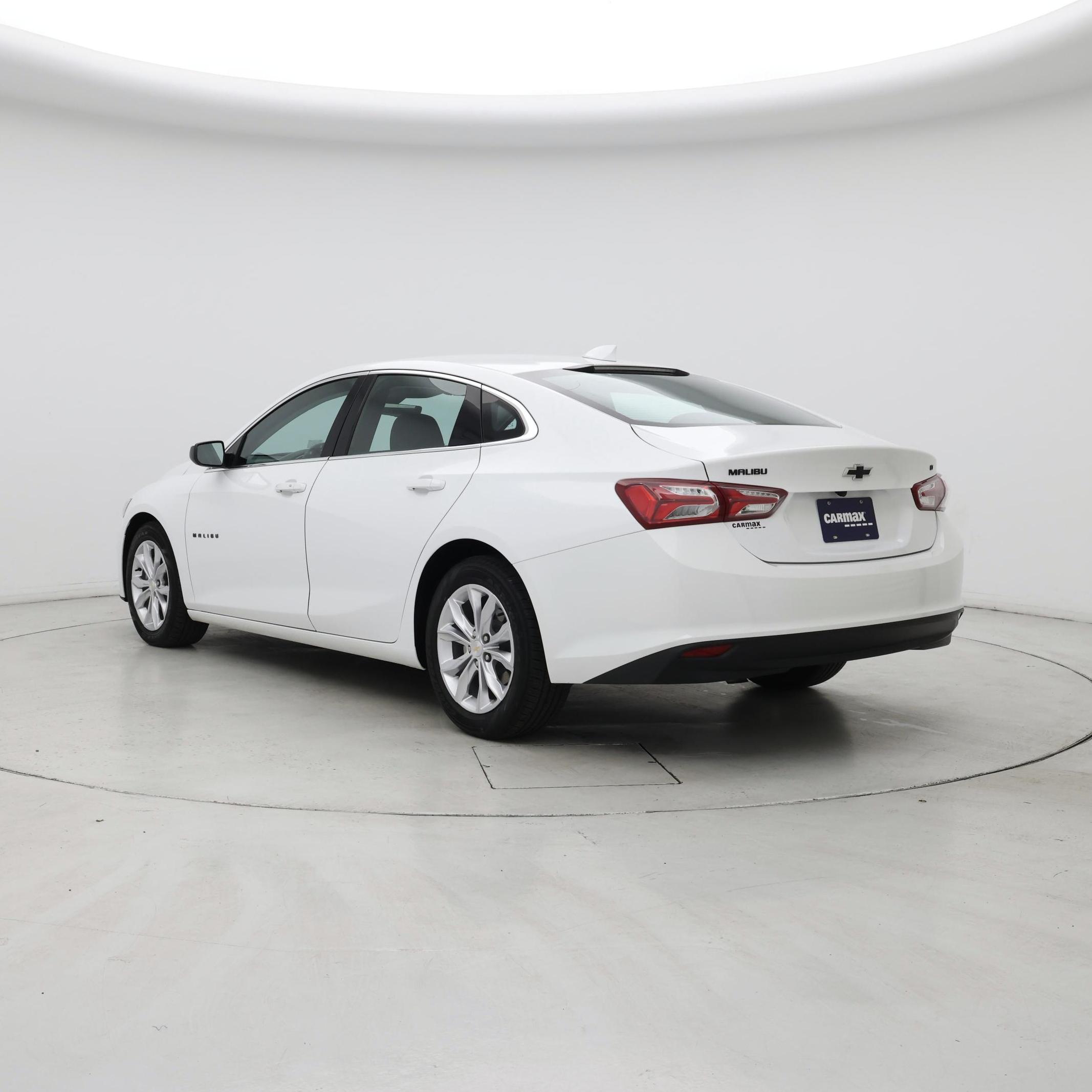 Thumbnail: 2022 Chevrolet Malibu - 2