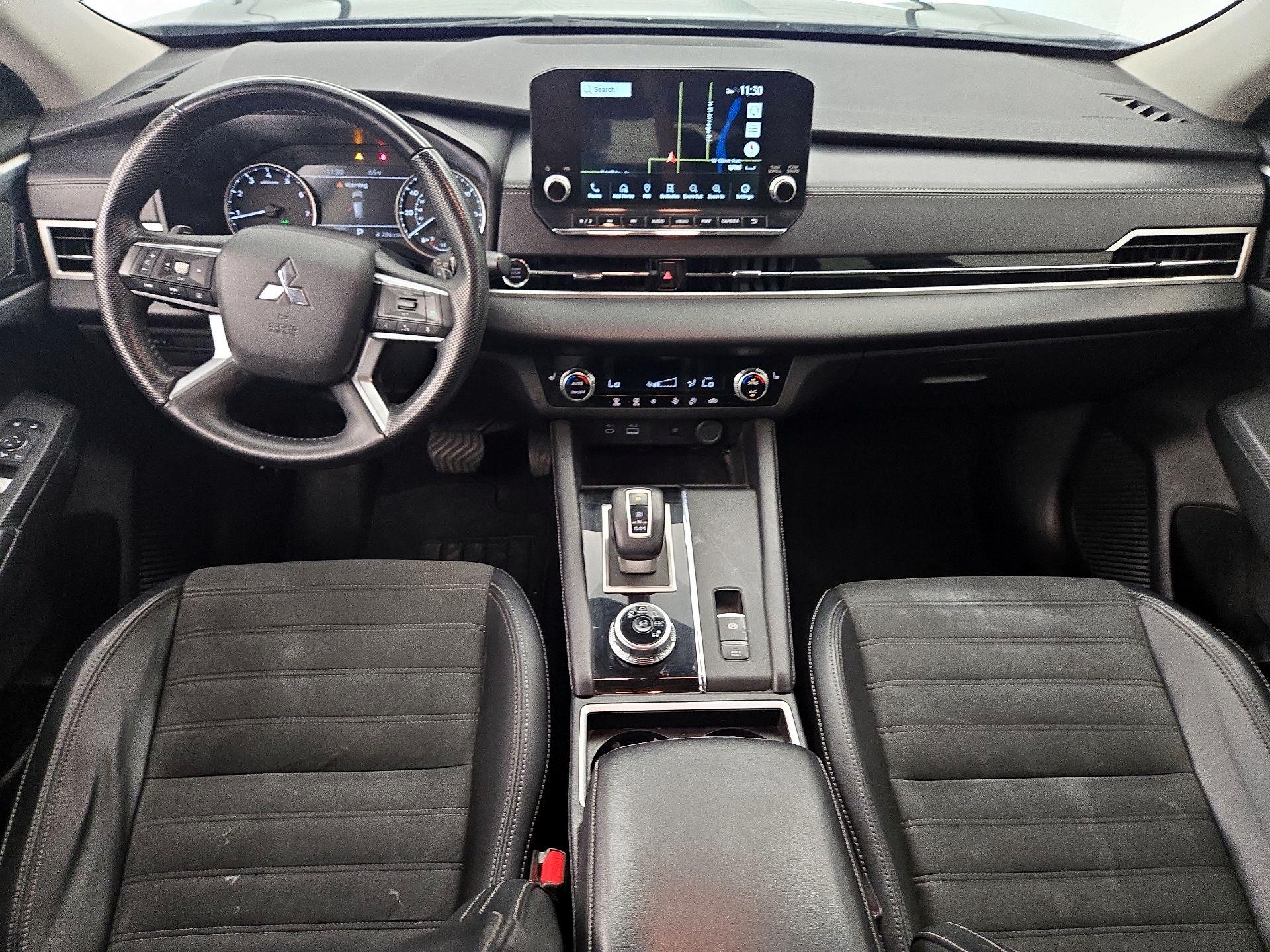 Thumbnail: 2024 Mitsubishi Outlander - 9