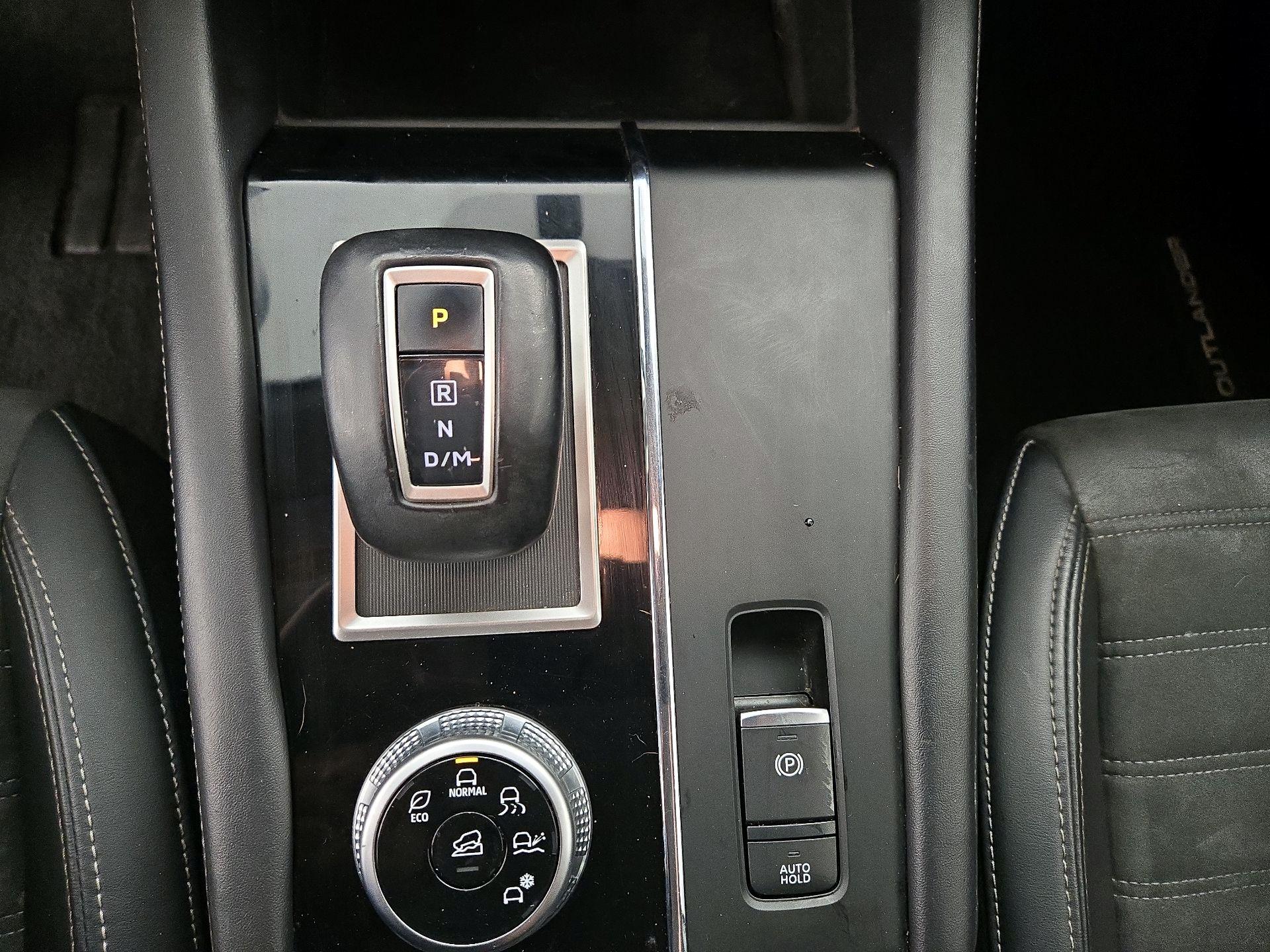 Thumbnail: 2024 Mitsubishi Outlander - 18