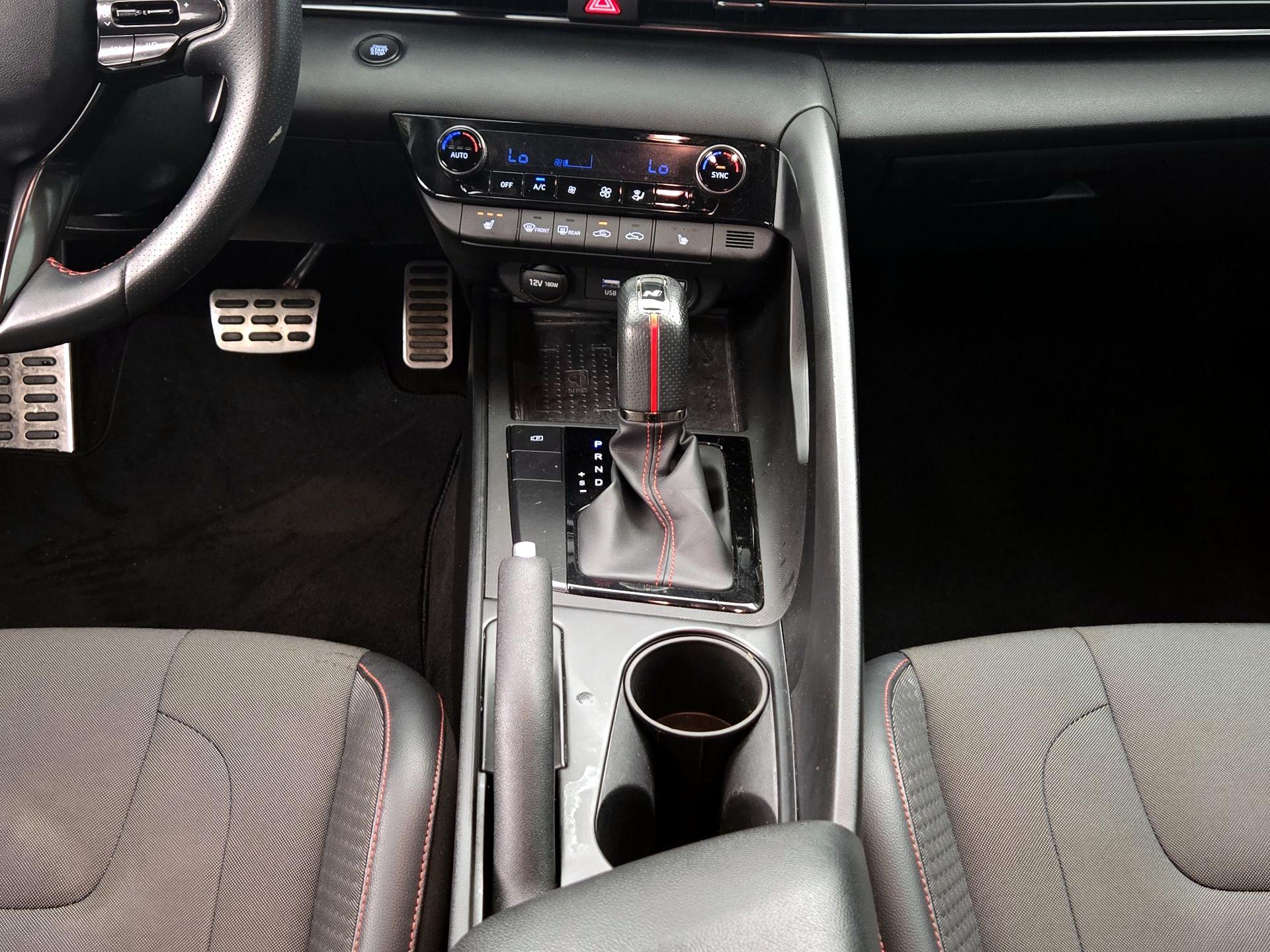 Thumbnail: 2021 Hyundai Elantra - 17