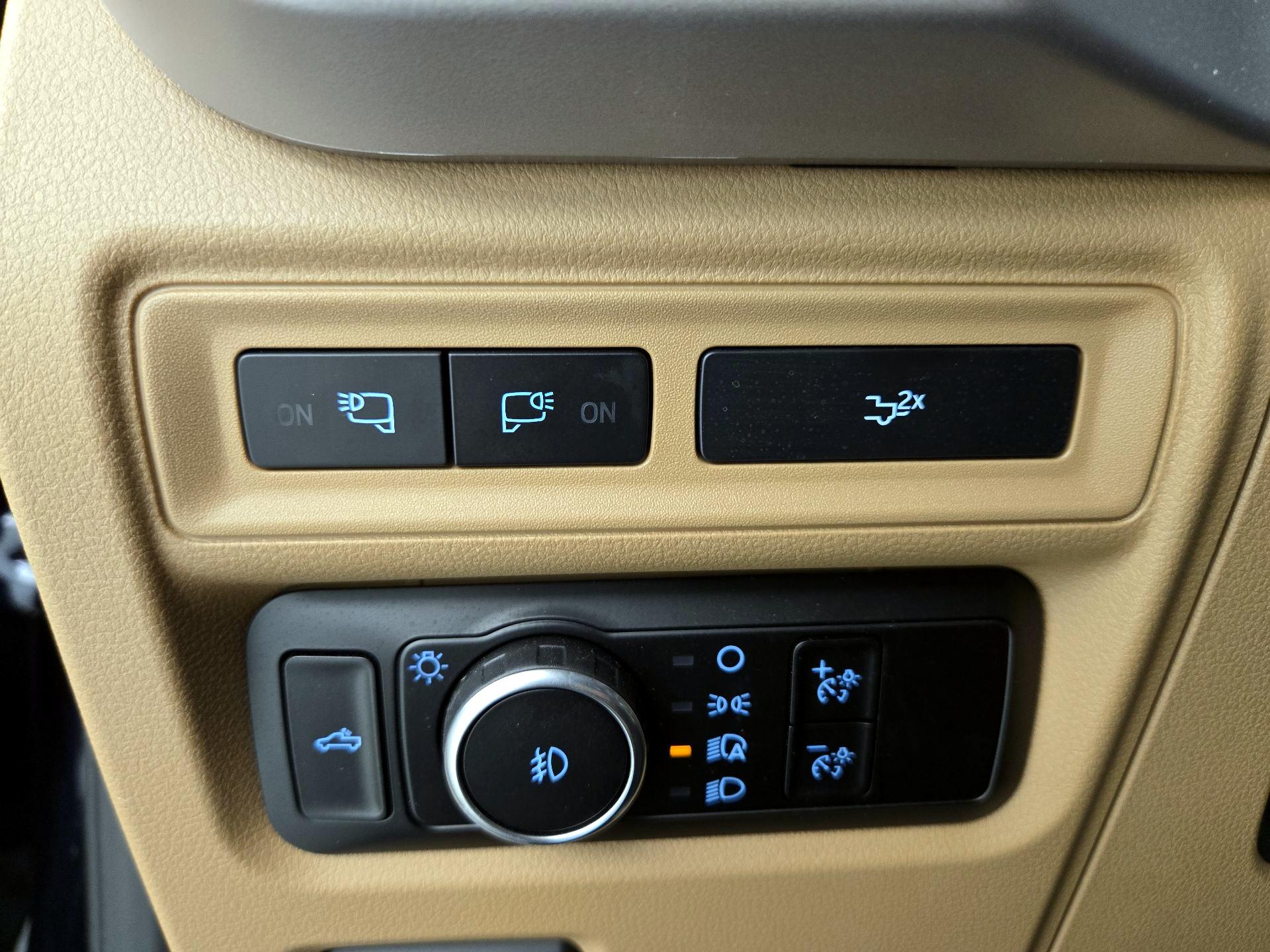 Thumbnail: 2023 Ford F-150 - 13