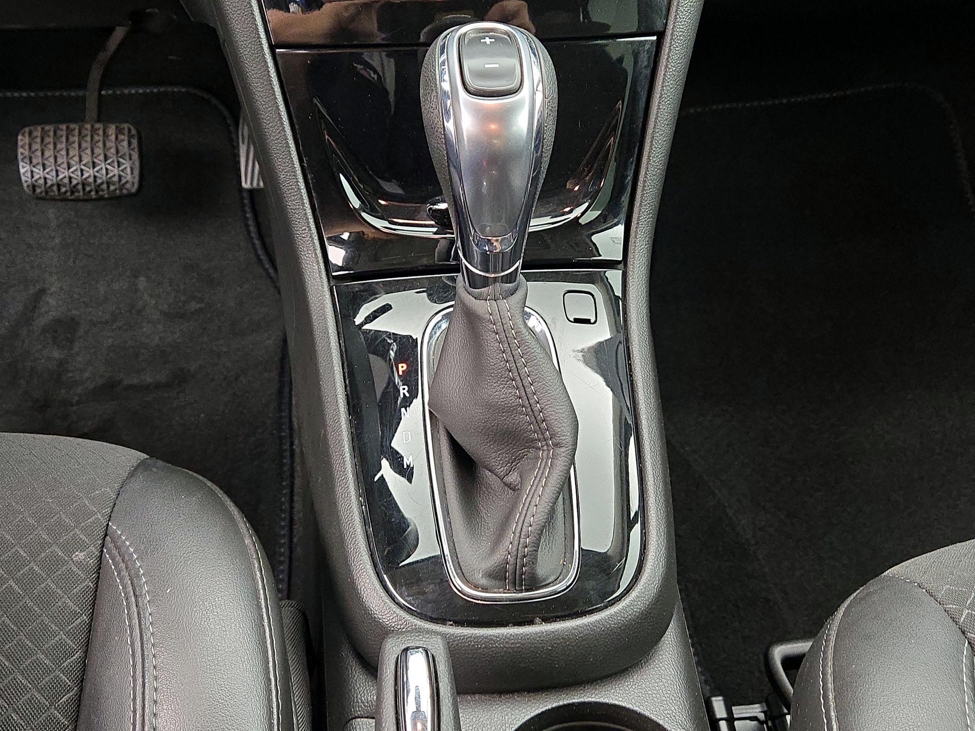 Thumbnail: 2021 Buick Encore - 17