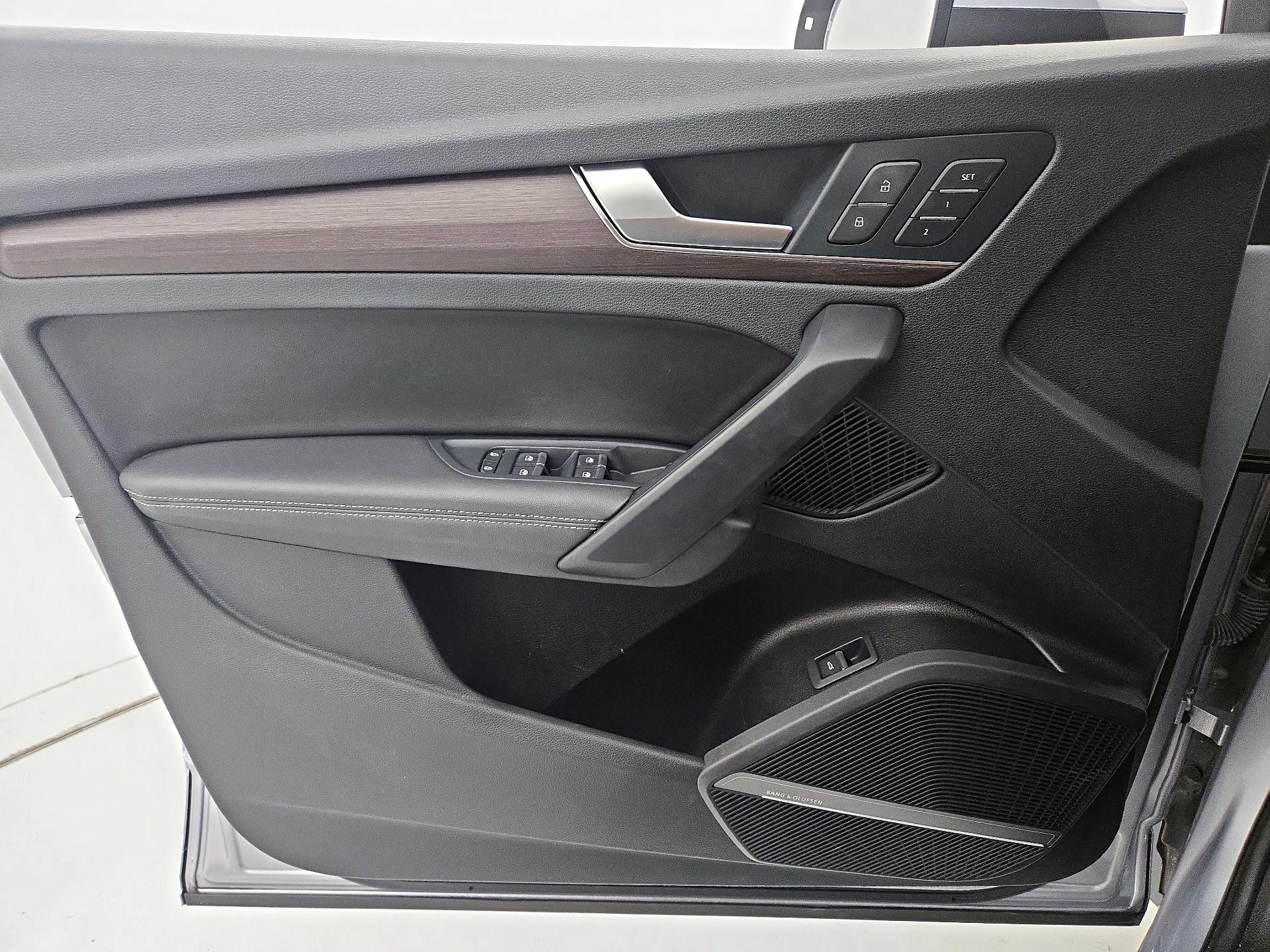 Thumbnail: 2022 Audi Q5 - 12