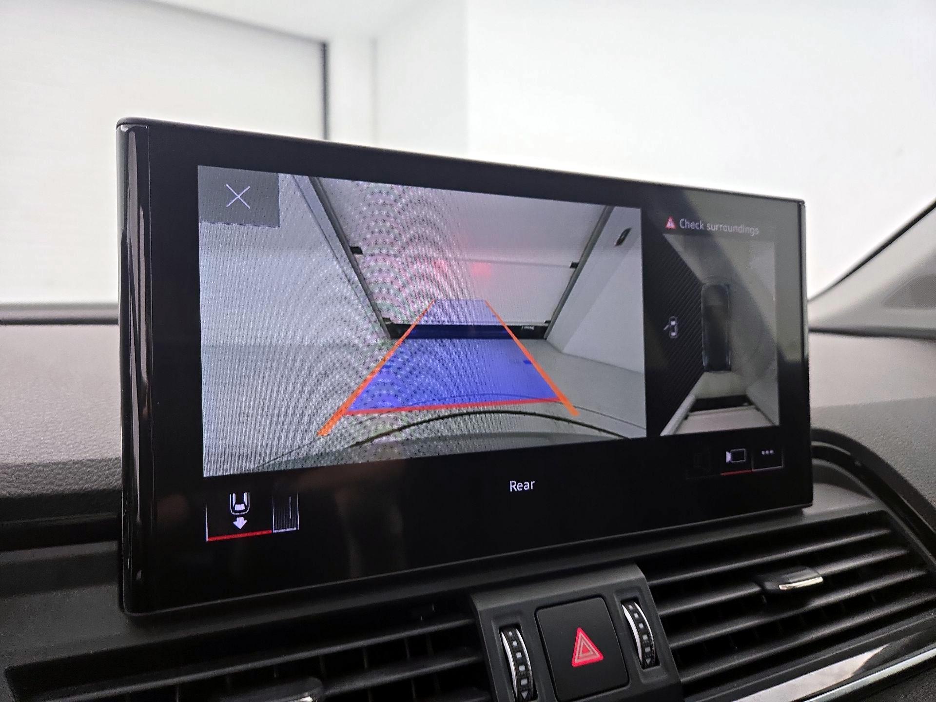 Thumbnail: 2022 Audi Q5 - 14