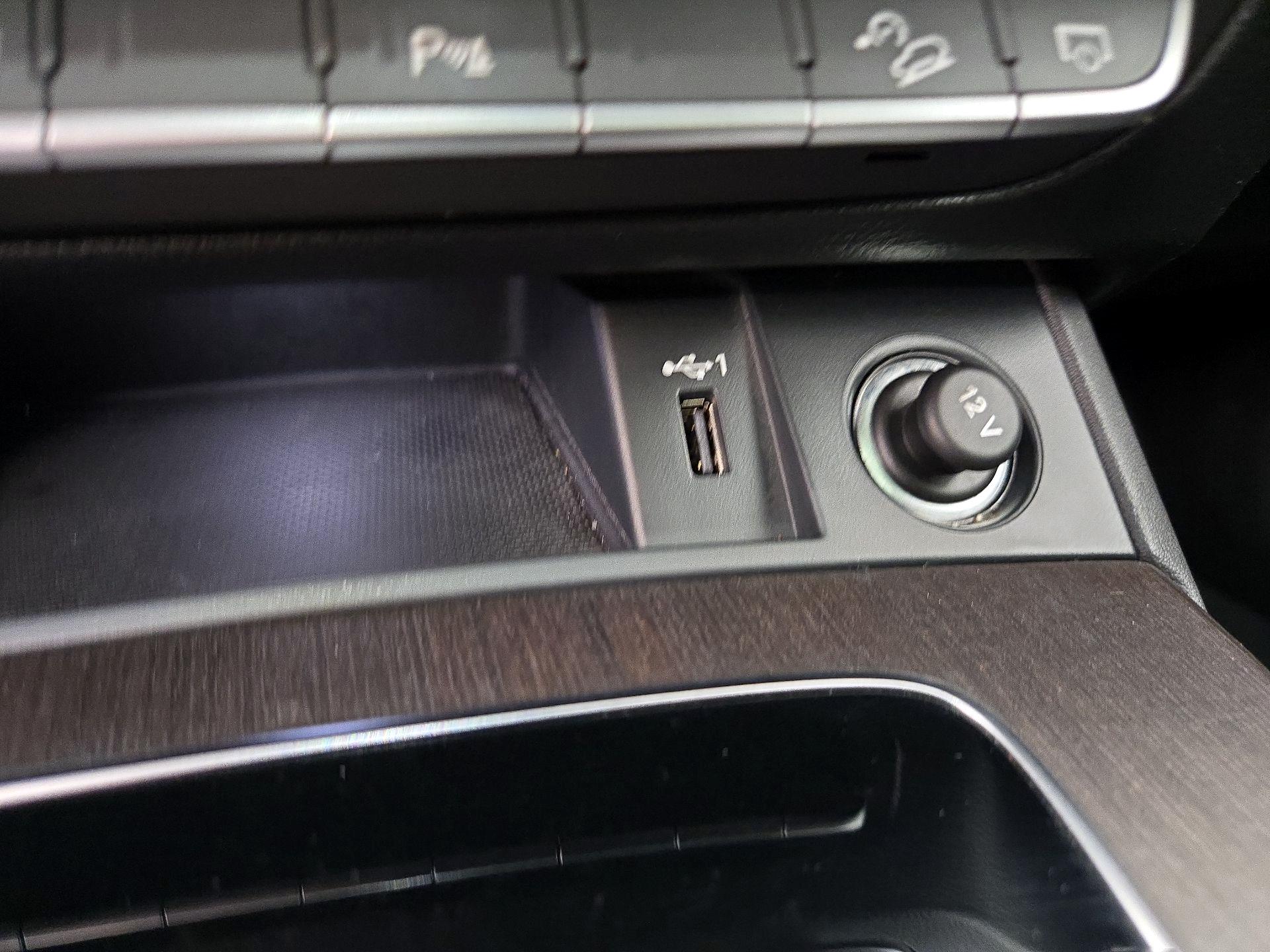 Thumbnail: 2022 Audi Q5 - 18