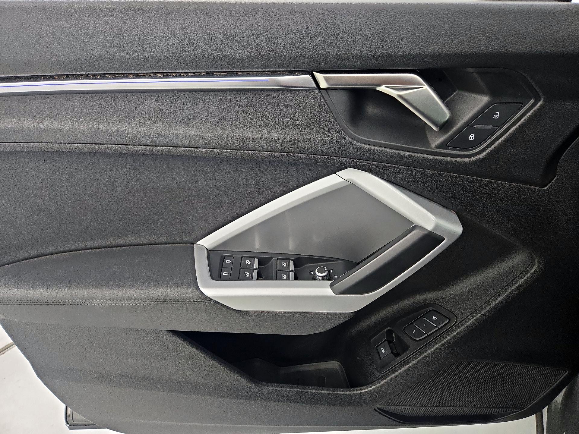 Thumbnail: 2022 Audi Q3 - 12