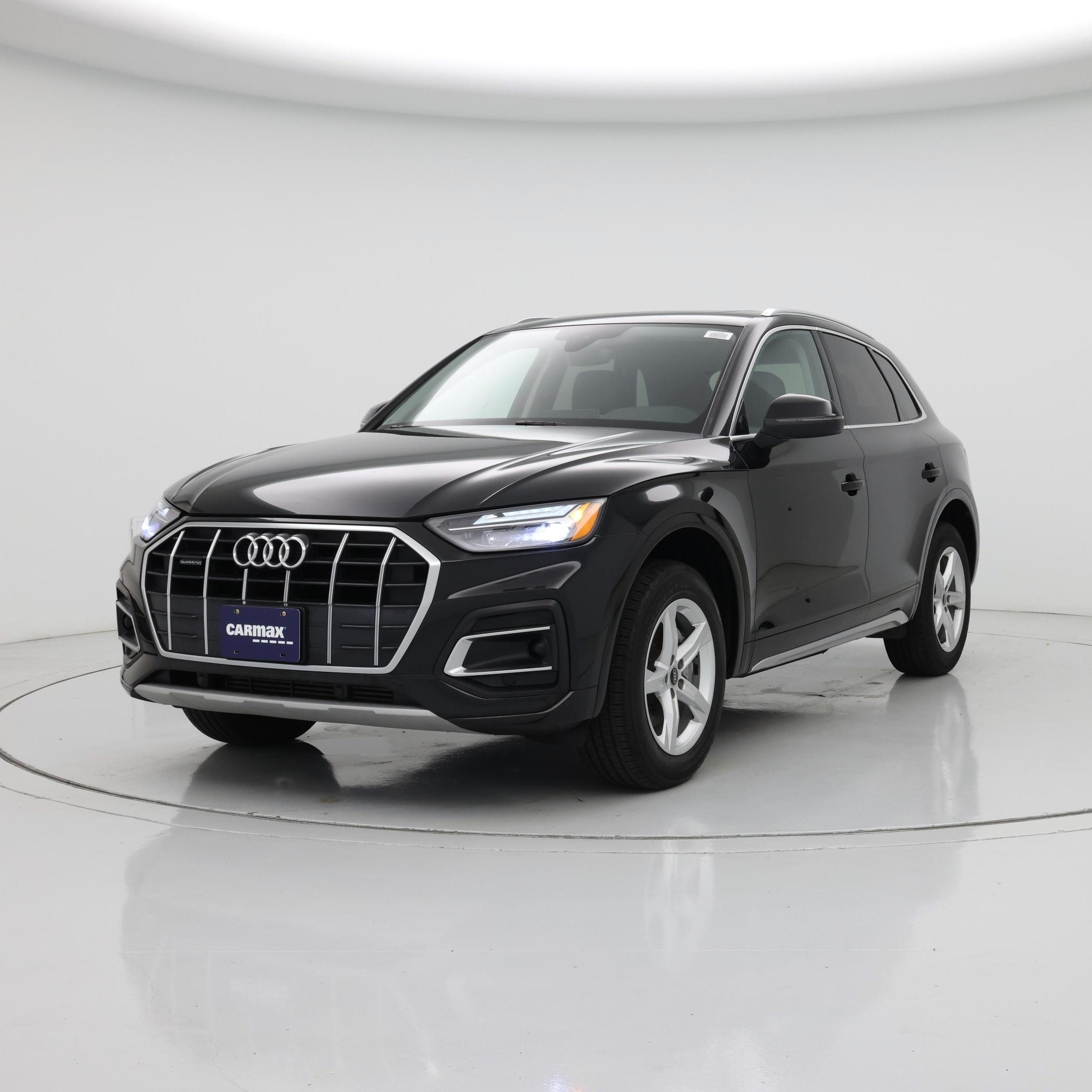 Thumbnail: 2023 Audi Q5 - 4
