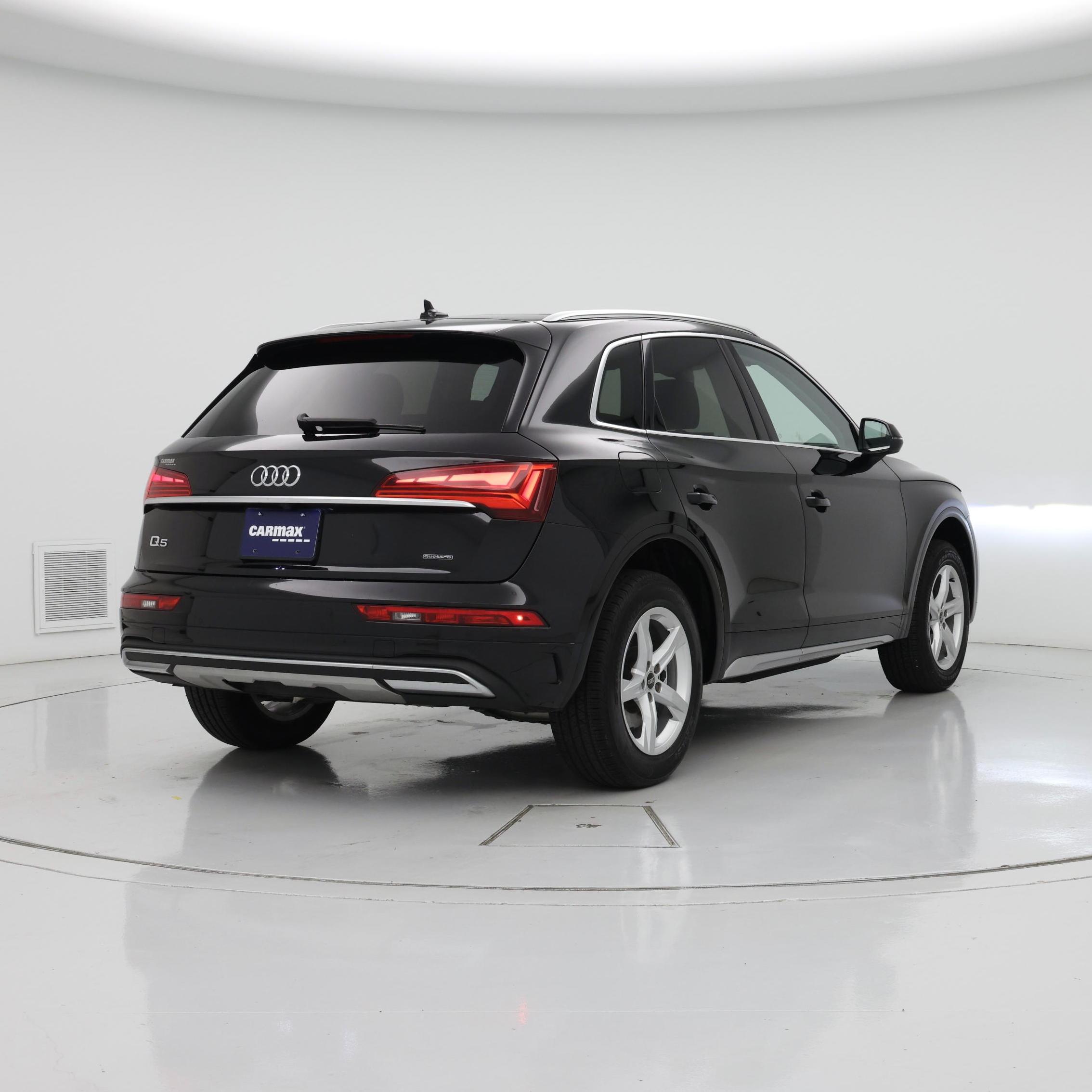 Thumbnail: 2023 Audi Q5 - 8