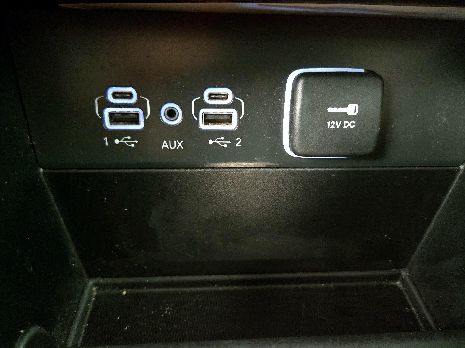 Thumbnail: 2023 Jeep Grand Cherokee - 18