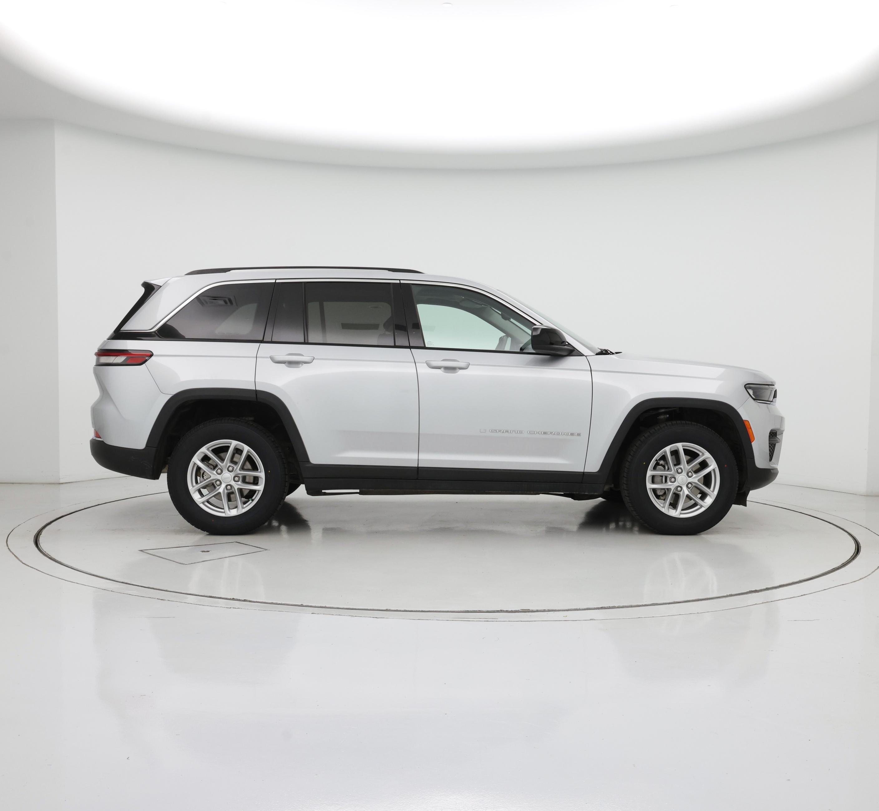 Thumbnail: 2023 Jeep Grand Cherokee - 7