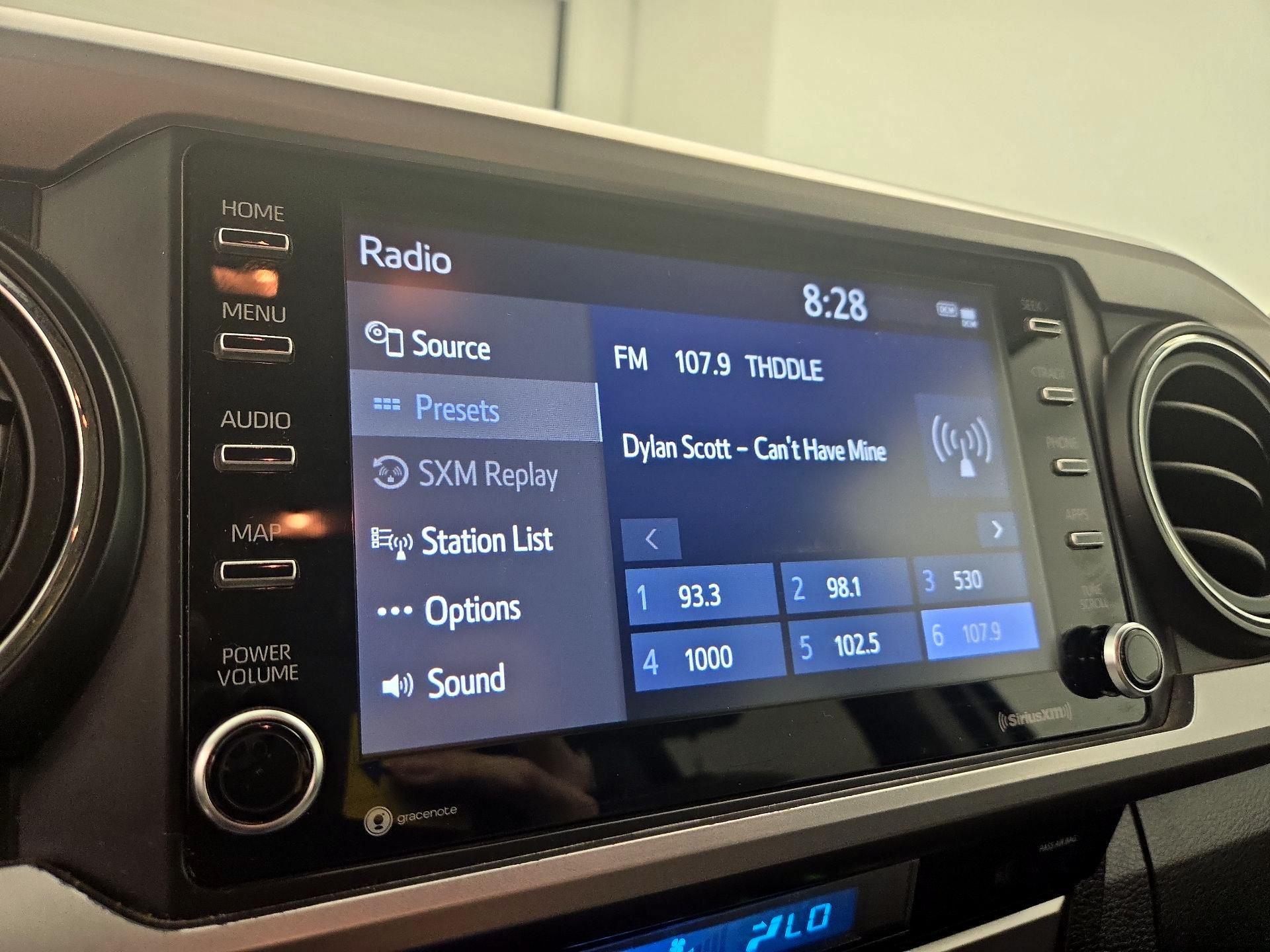 Thumbnail: 2023 Toyota Tacoma - 15