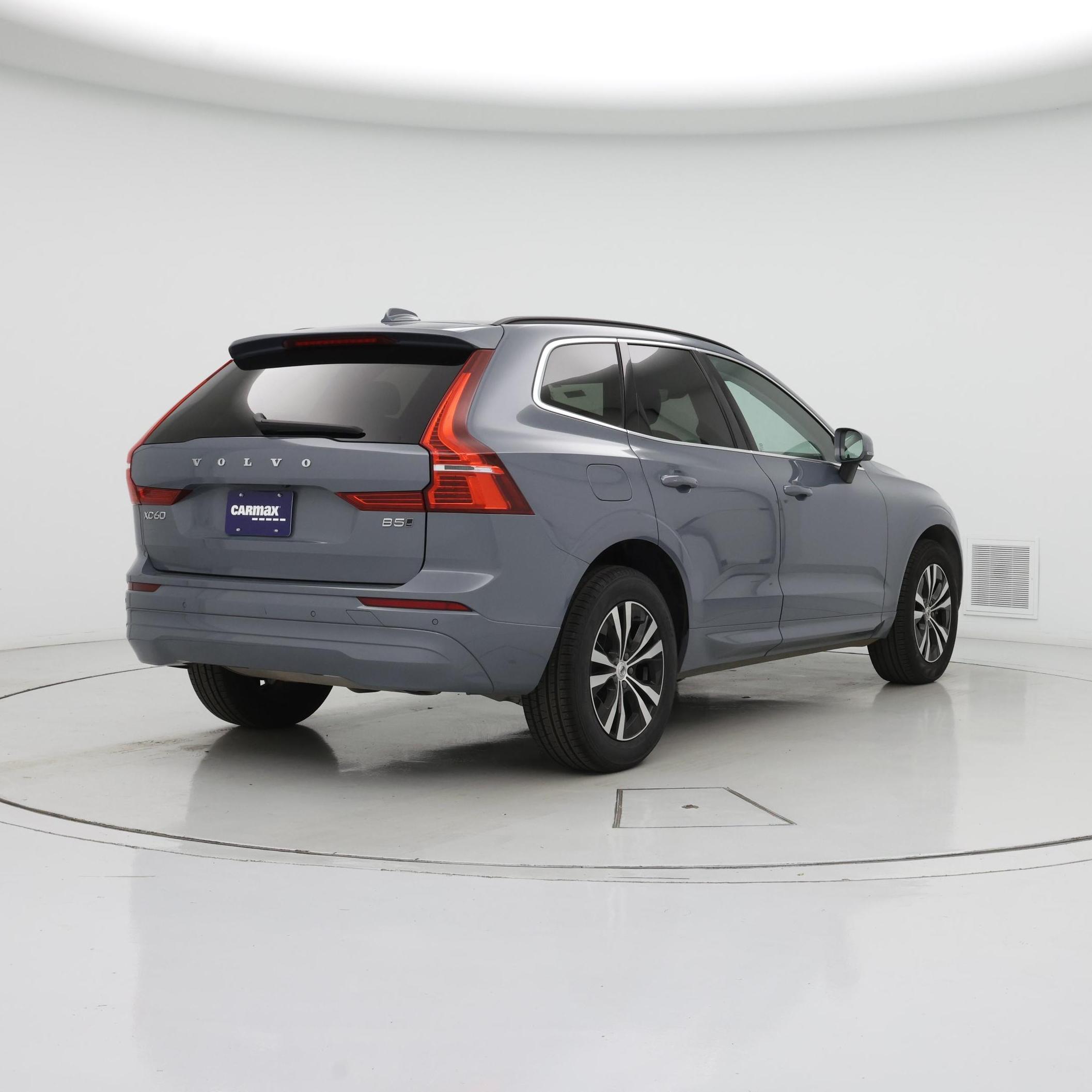 Thumbnail: 2023 Volvo XC60 - 8