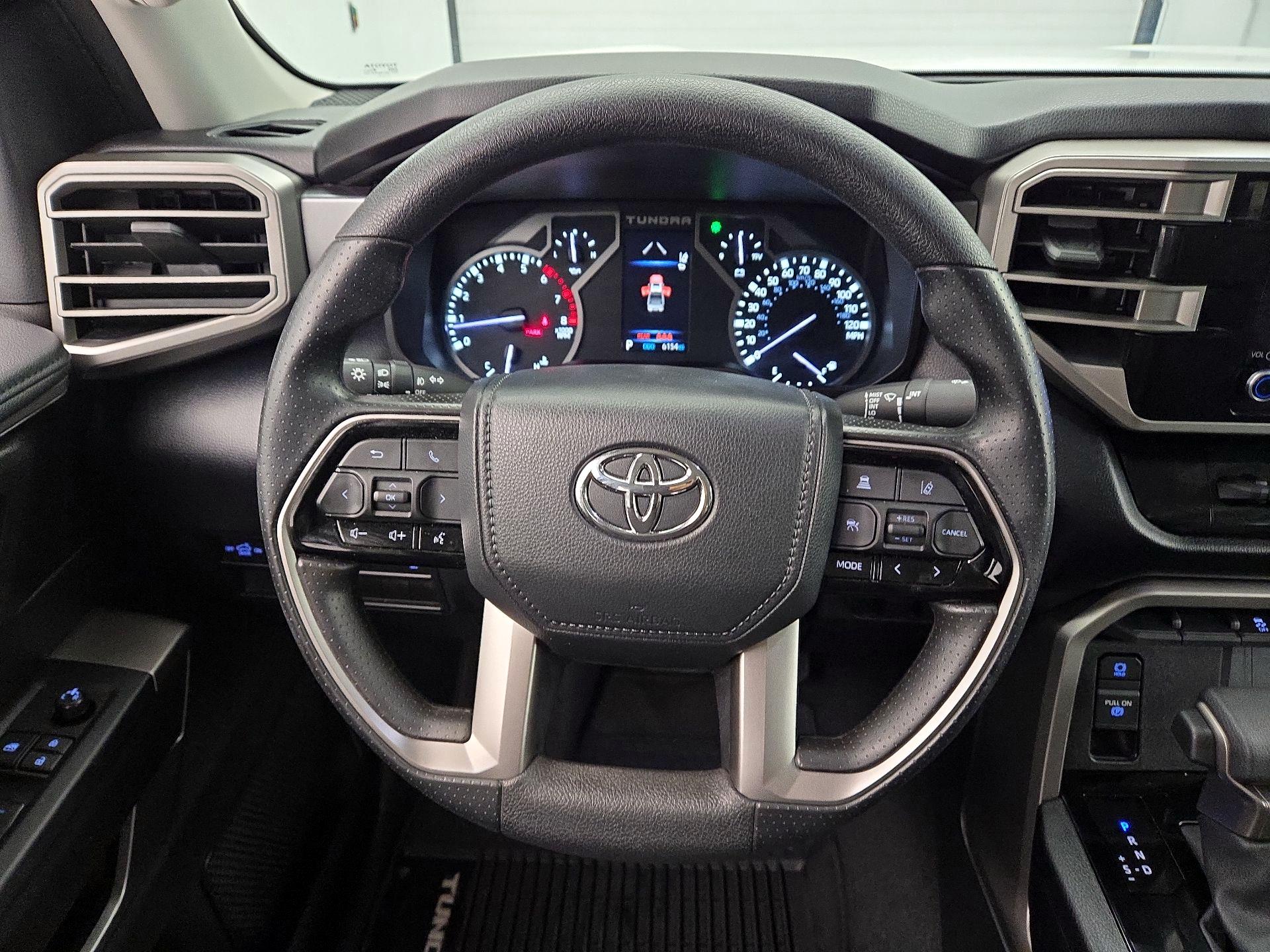 Thumbnail: 2024 Toyota Tundra - 10