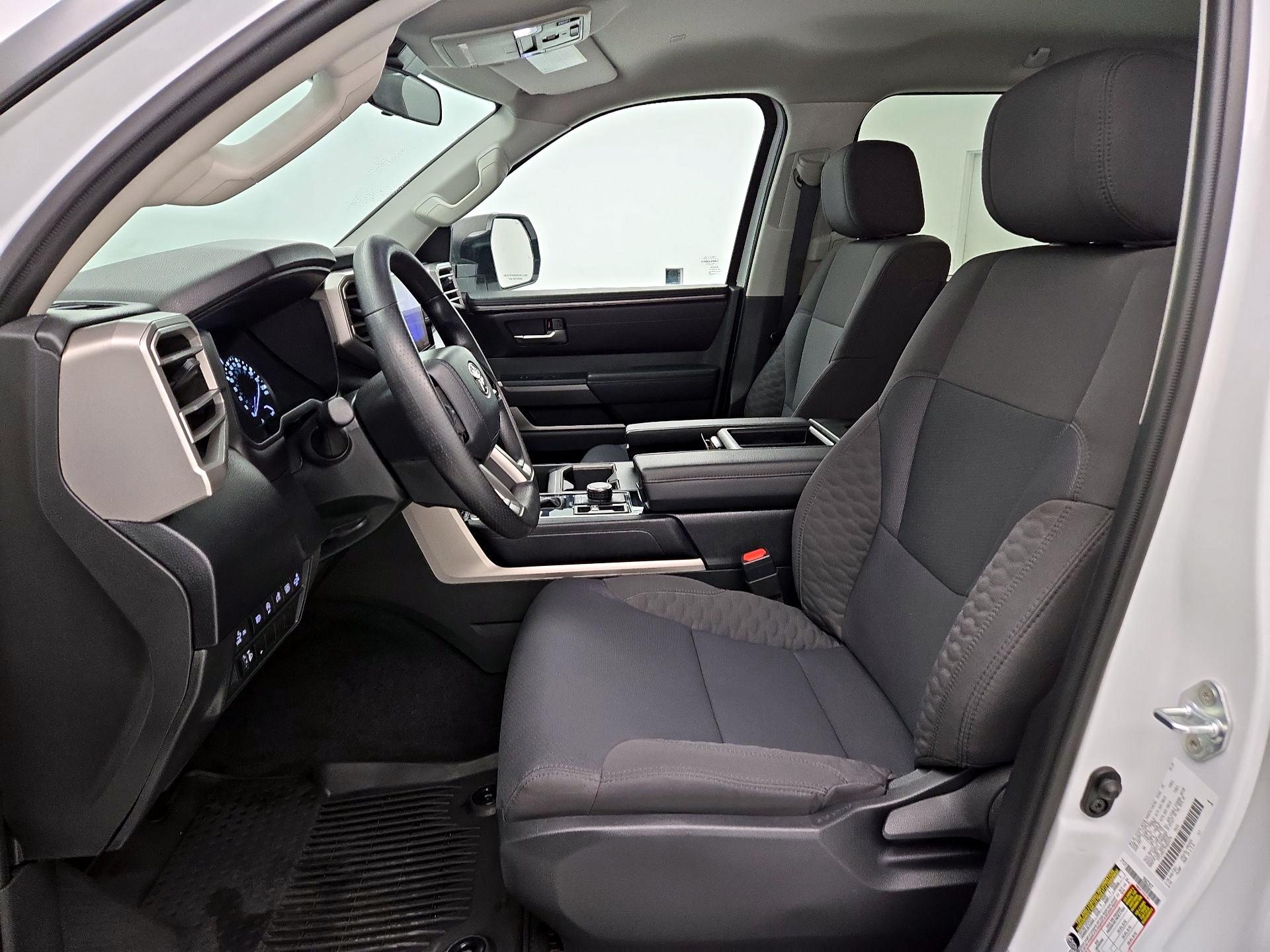 Thumbnail: 2024 Toyota Tundra - 11